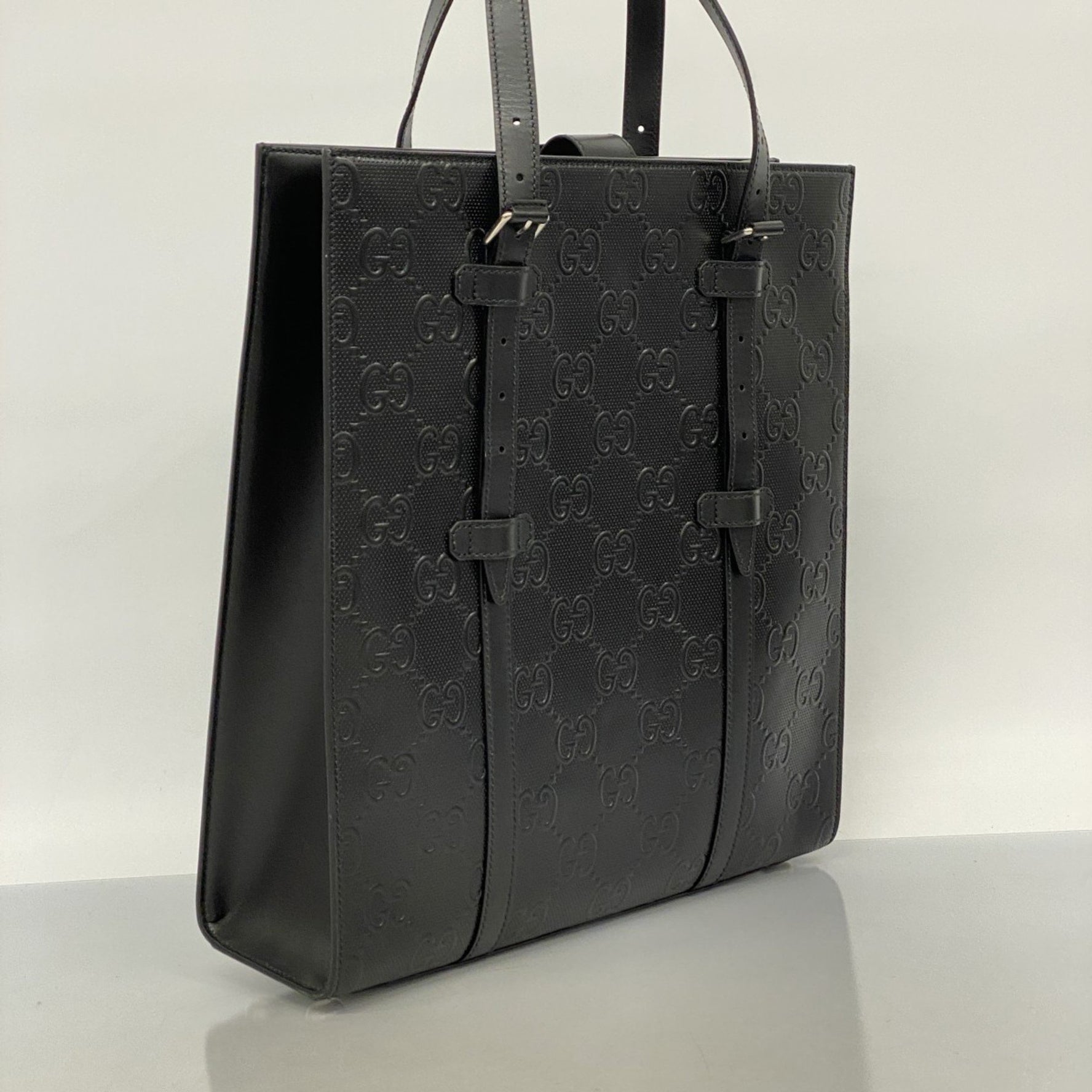 Gucci GG embossed tote bag in leather