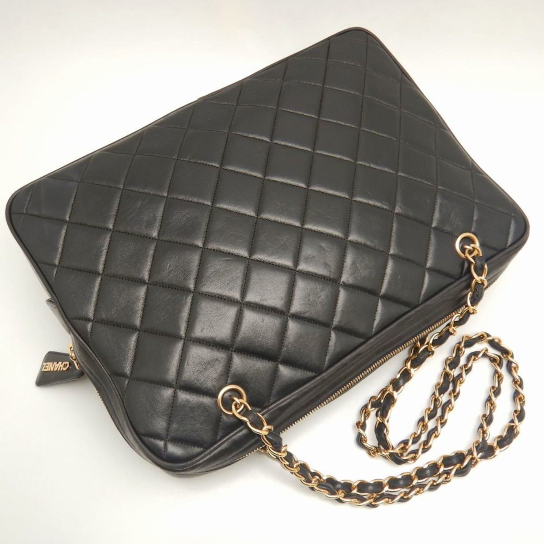 CHANEL Matelasse Chain Shoulder Bag in Black Lambskin