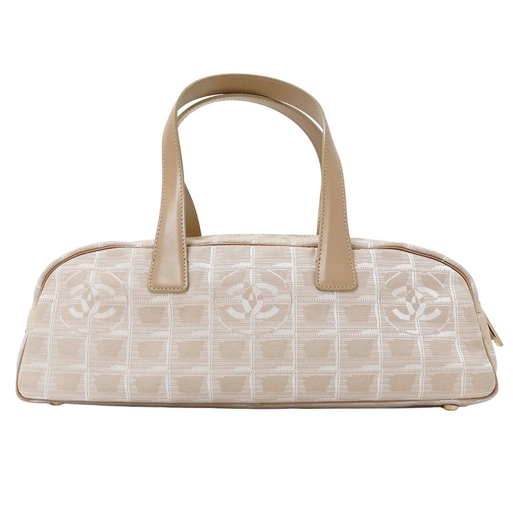 Chanel New Travel handbag made of nylon in pink beige with gold hardware and a horizontal logo.
