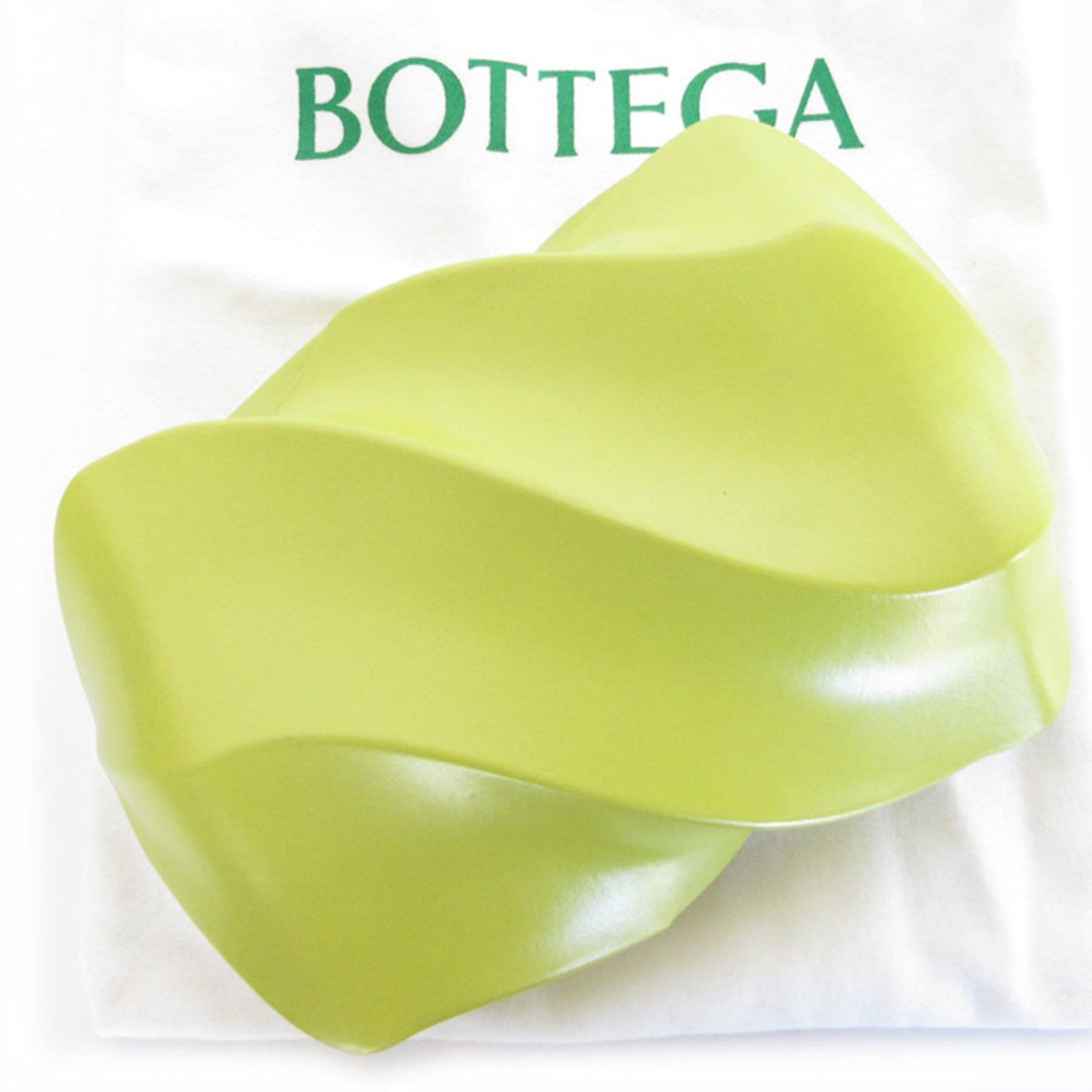 BOTTEGA VENETA Clutch bag Leather Kiwi Gold
