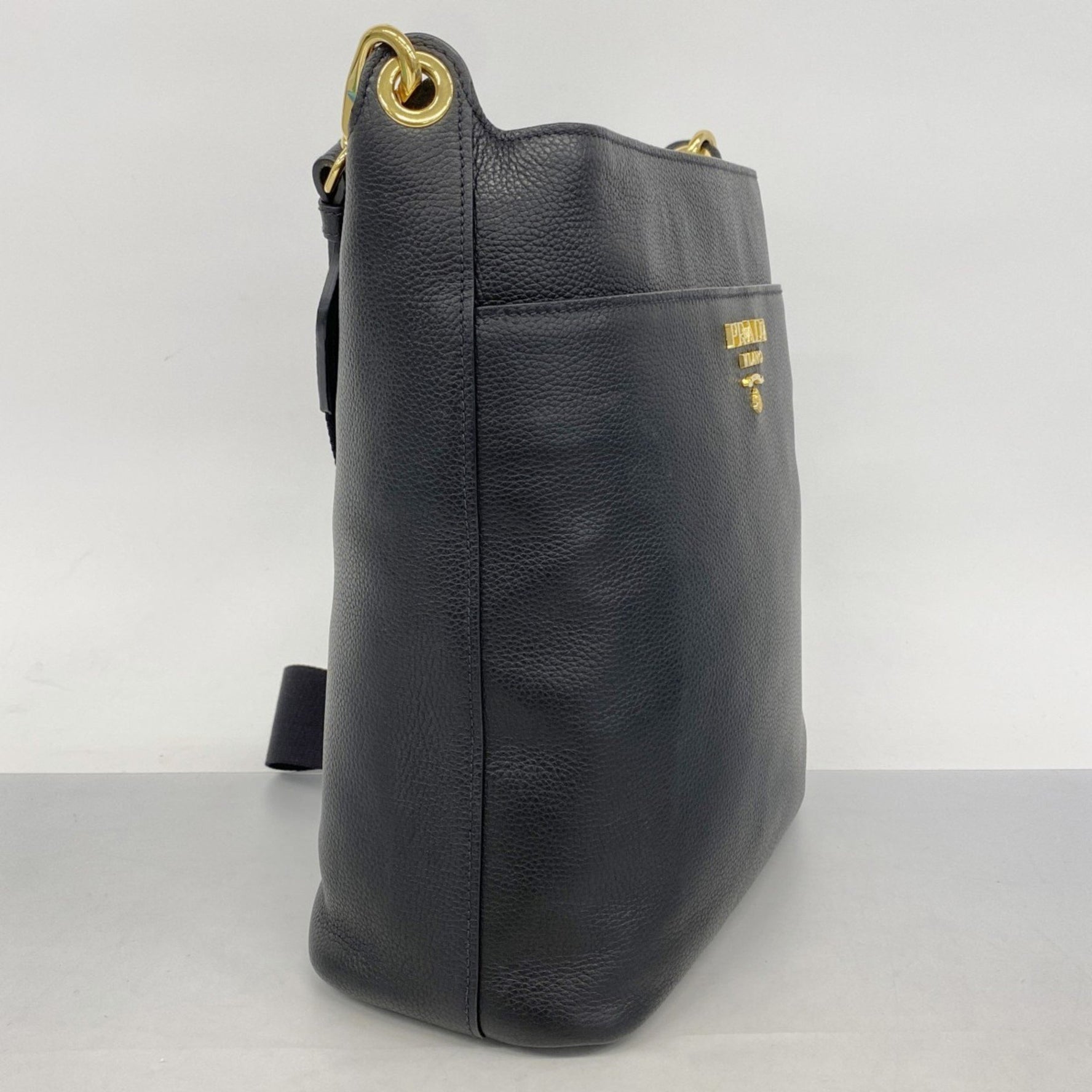 Prada shoulder bag in leather