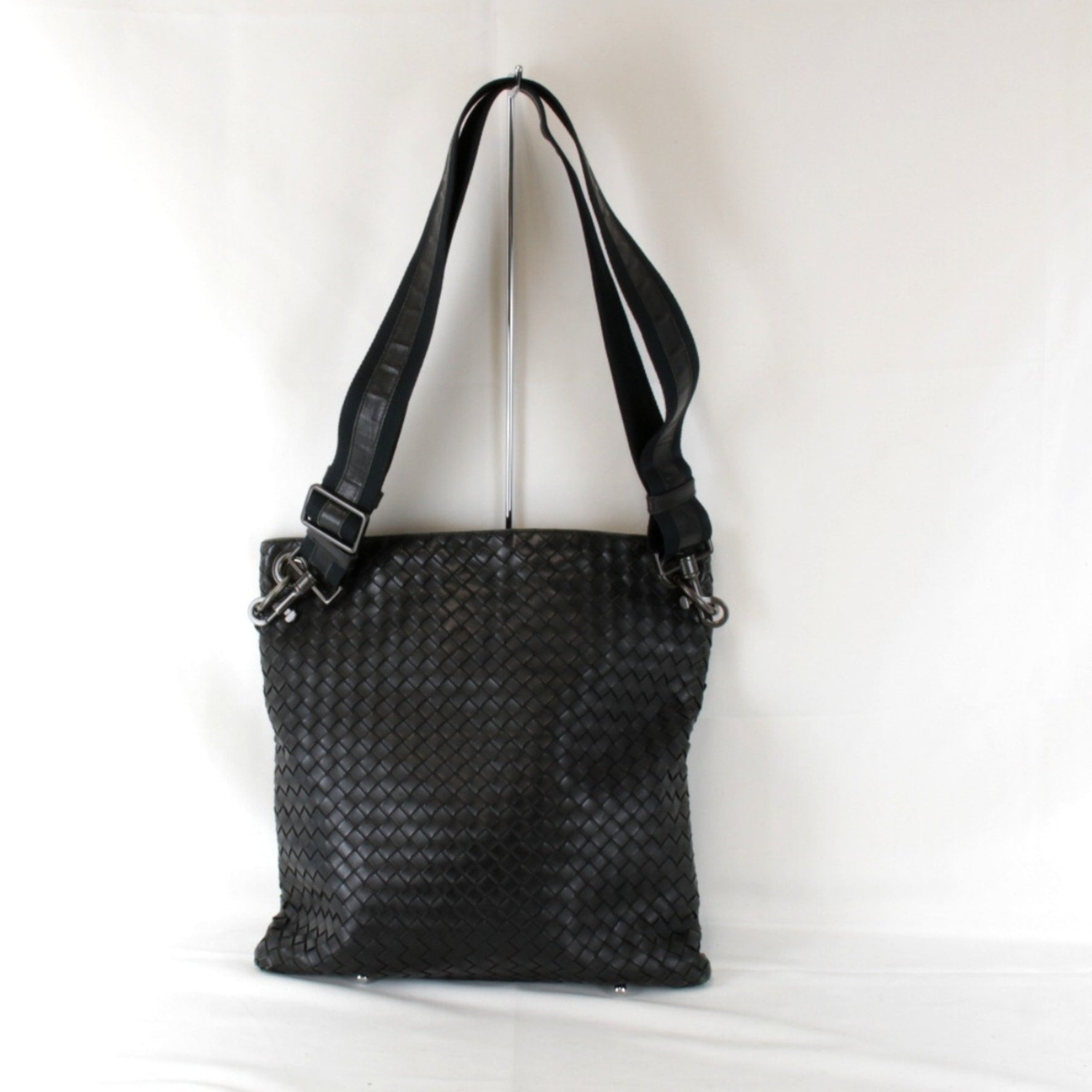 BOTTEGAVENETA Bottega Veneta Intrecciato Shoulder Bag Leather Black Women's