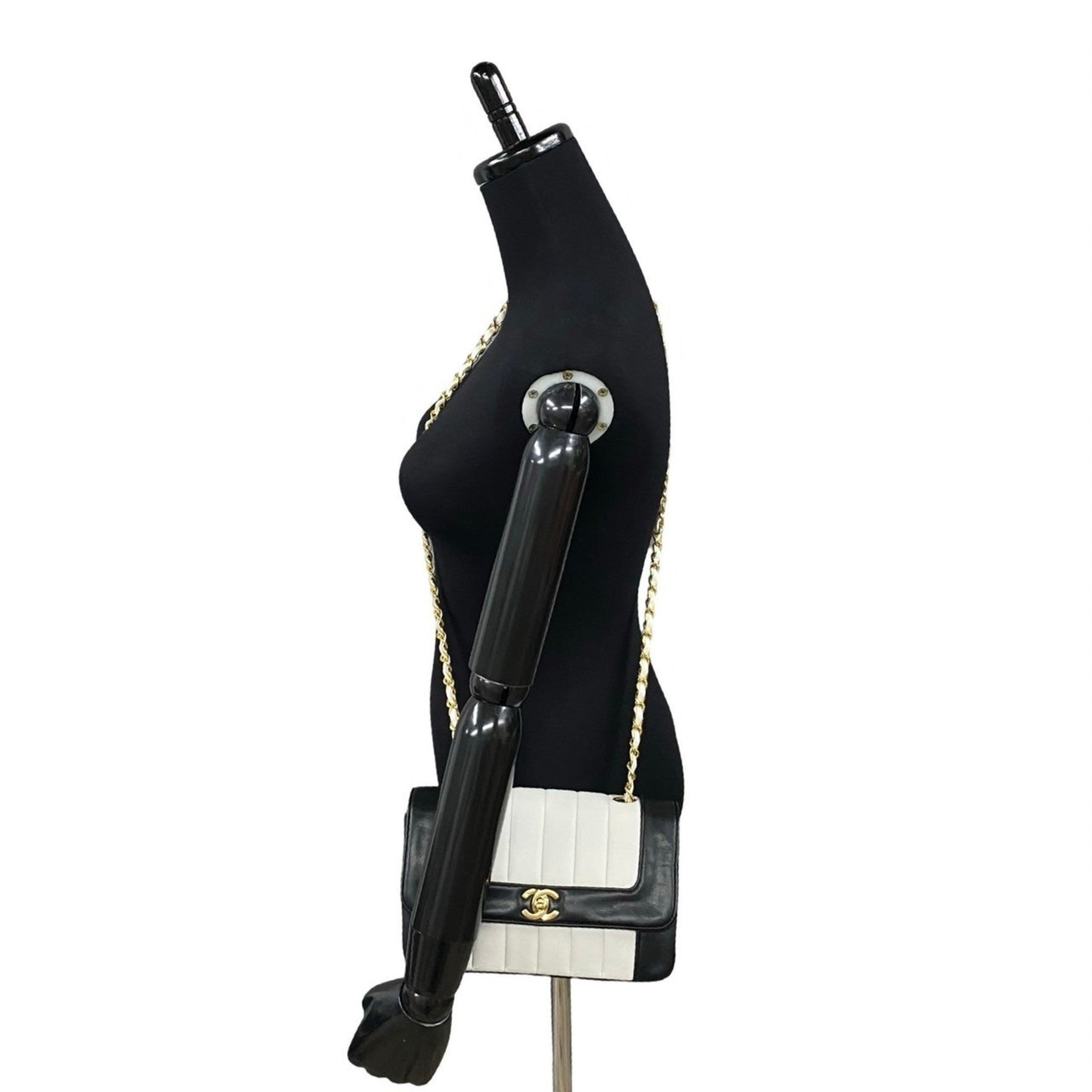 Card No. 2 CHANEL Coco Mark Lambskin Chain Shoulder Bag in White and Black