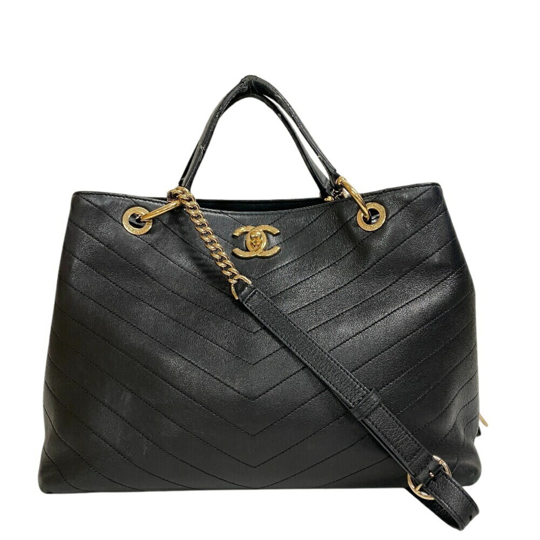 CHANEL Chevron V-Stitch Chain Hand Shoulder Bag