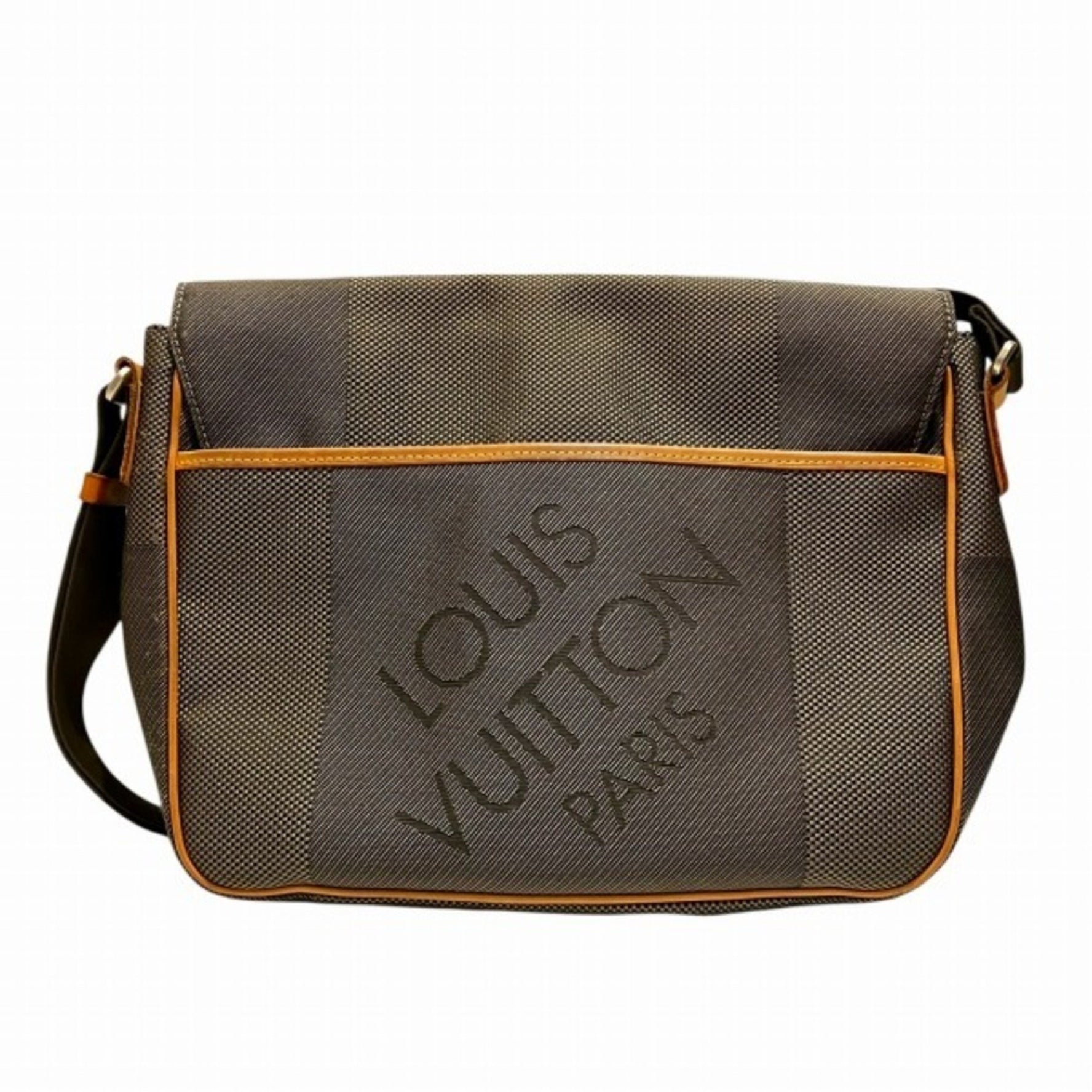 Louis Vuitton Damier Geant Petit Message Bag Shoulder