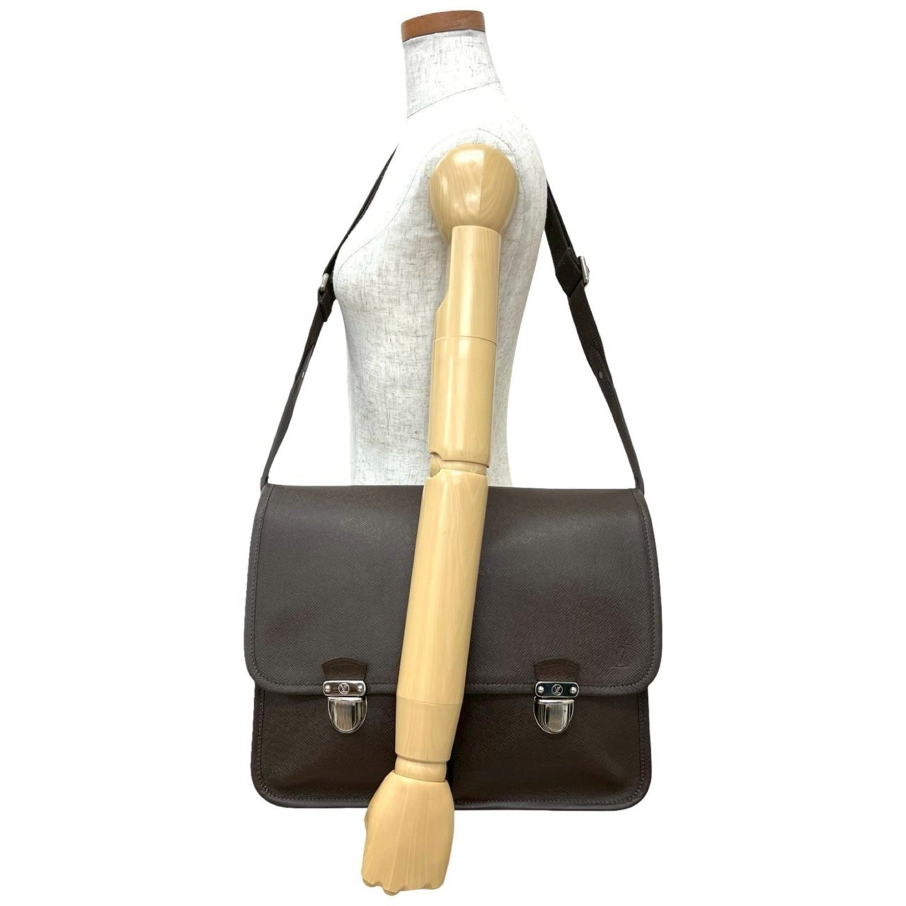 LOUIS VUITTON Alexei Taiga Leather Shoulder Bag/Business Bag/Messenger Bag