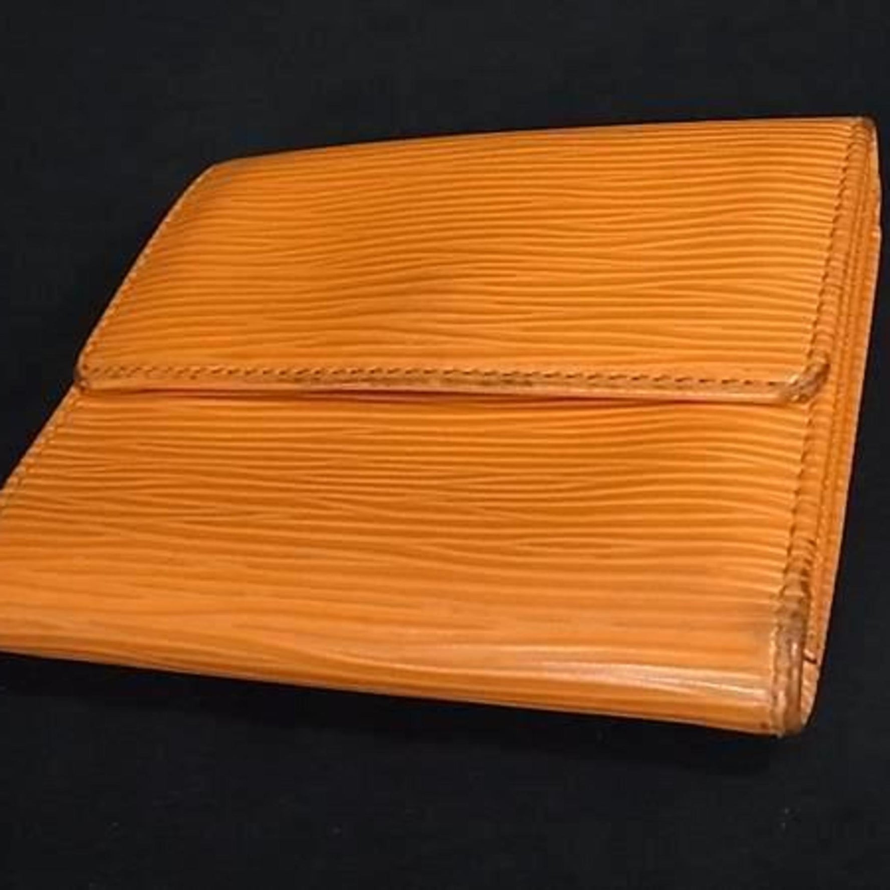 Louis Vuitton Bifold Wallet Porte Monnaie Bi-fold Epi Leather