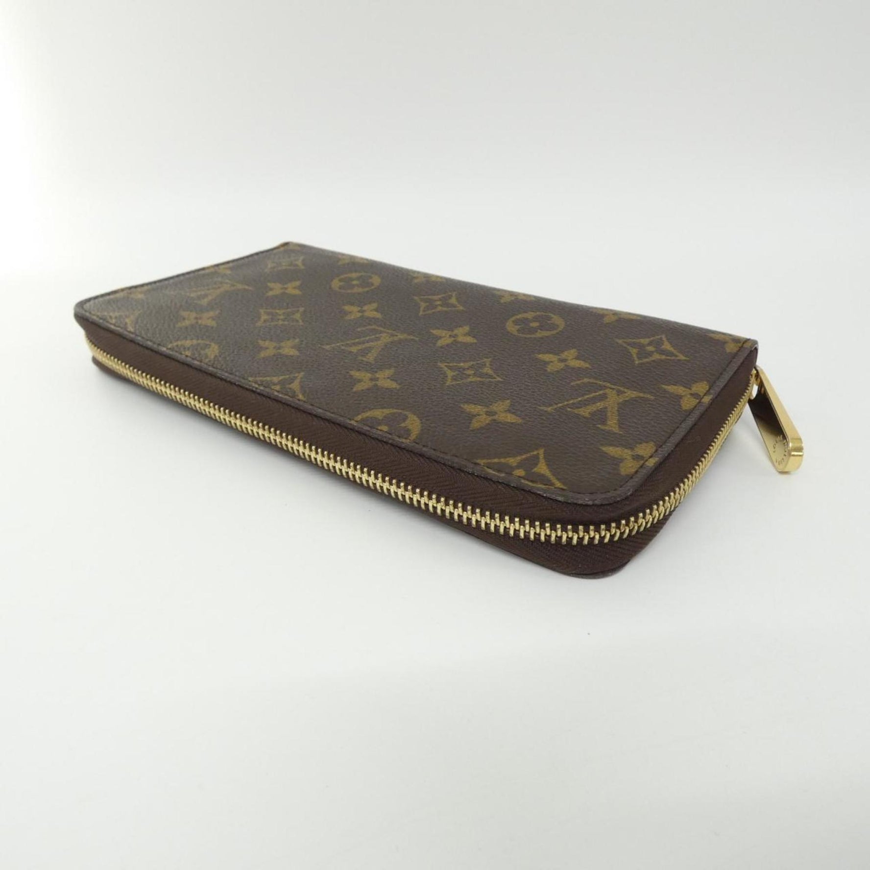 Louis Vuitton Monogram Zippy Organizer Wallet