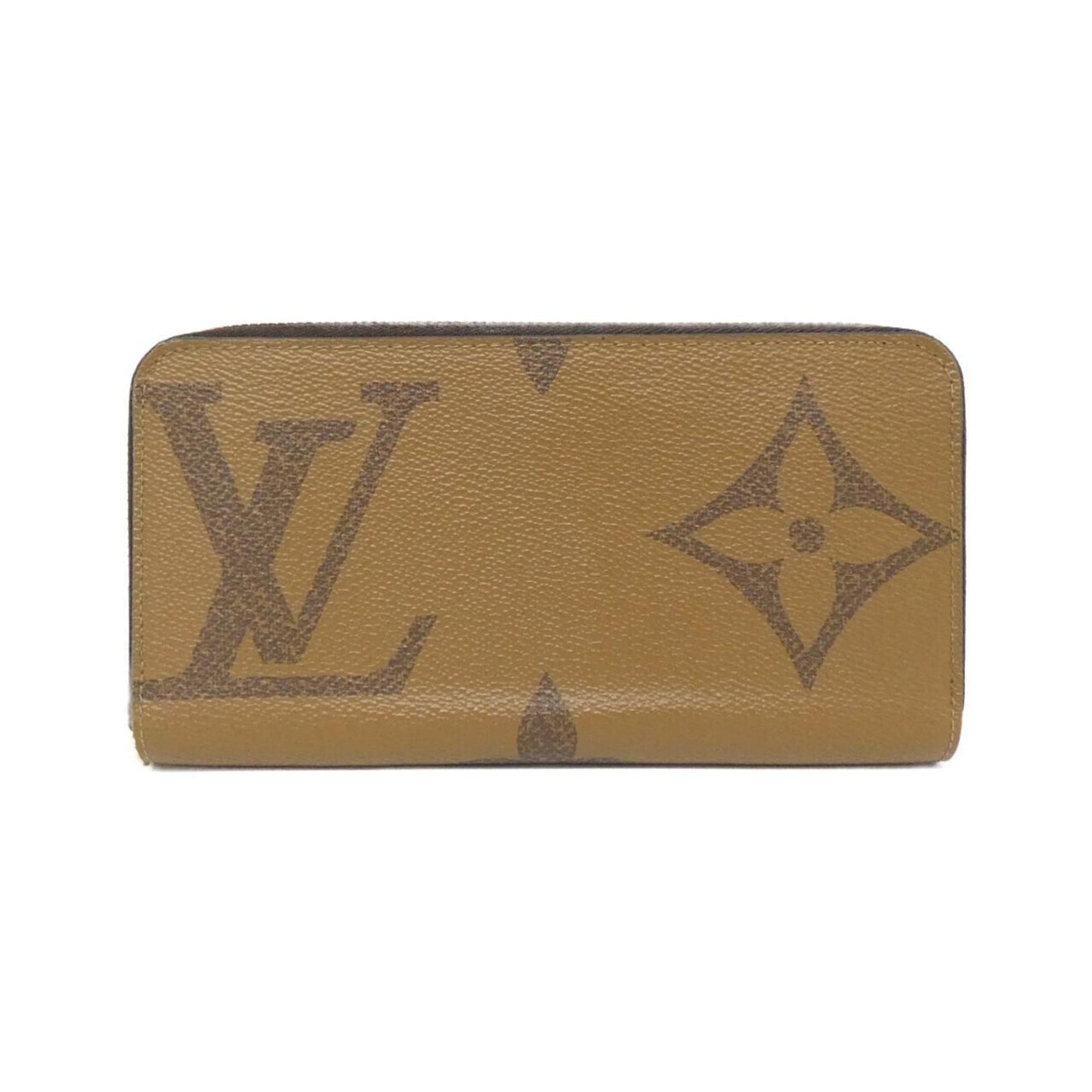 Louis Vuitton Monogram Giant Zippy Wallet