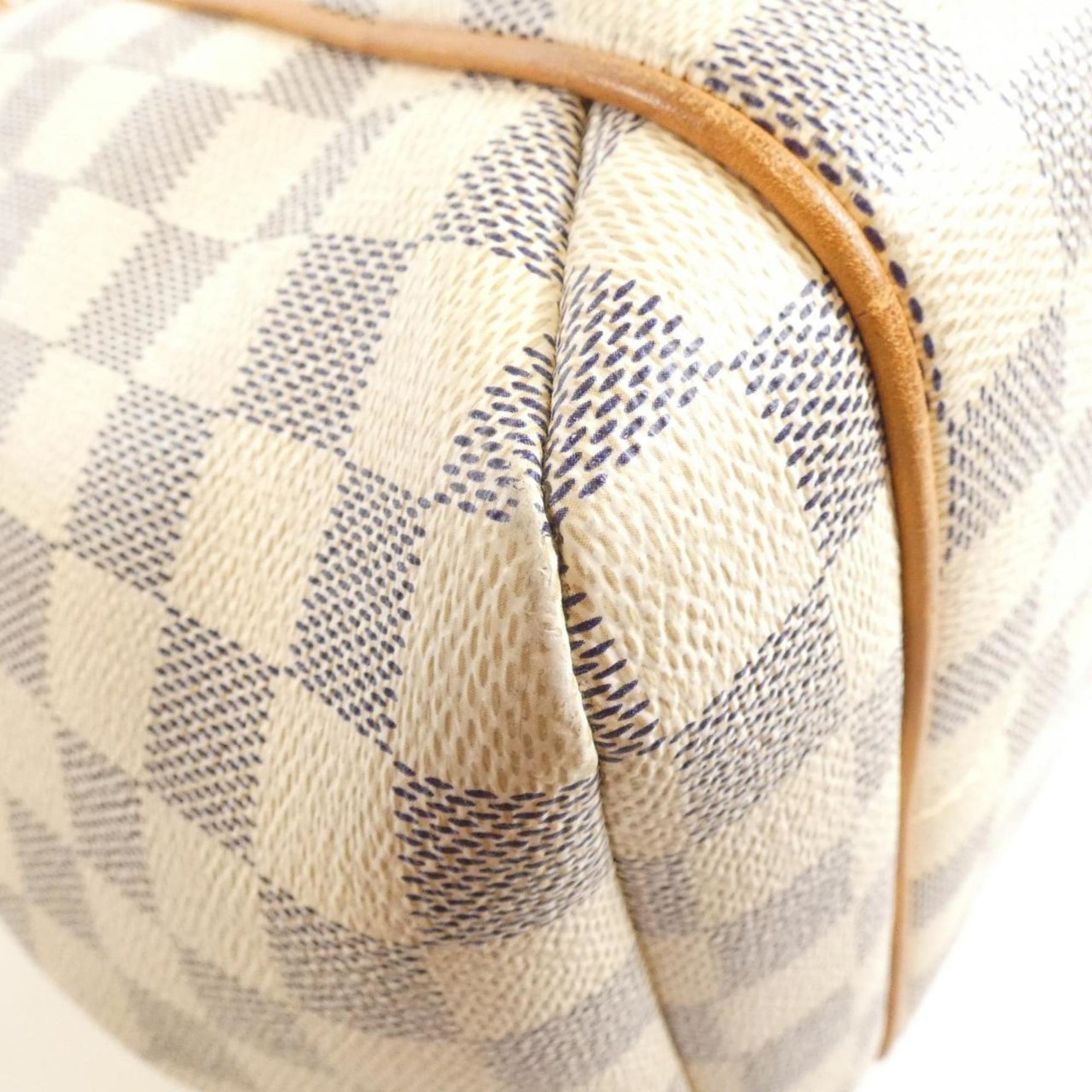 Louis Vuitton Damier Totally MM Handbag