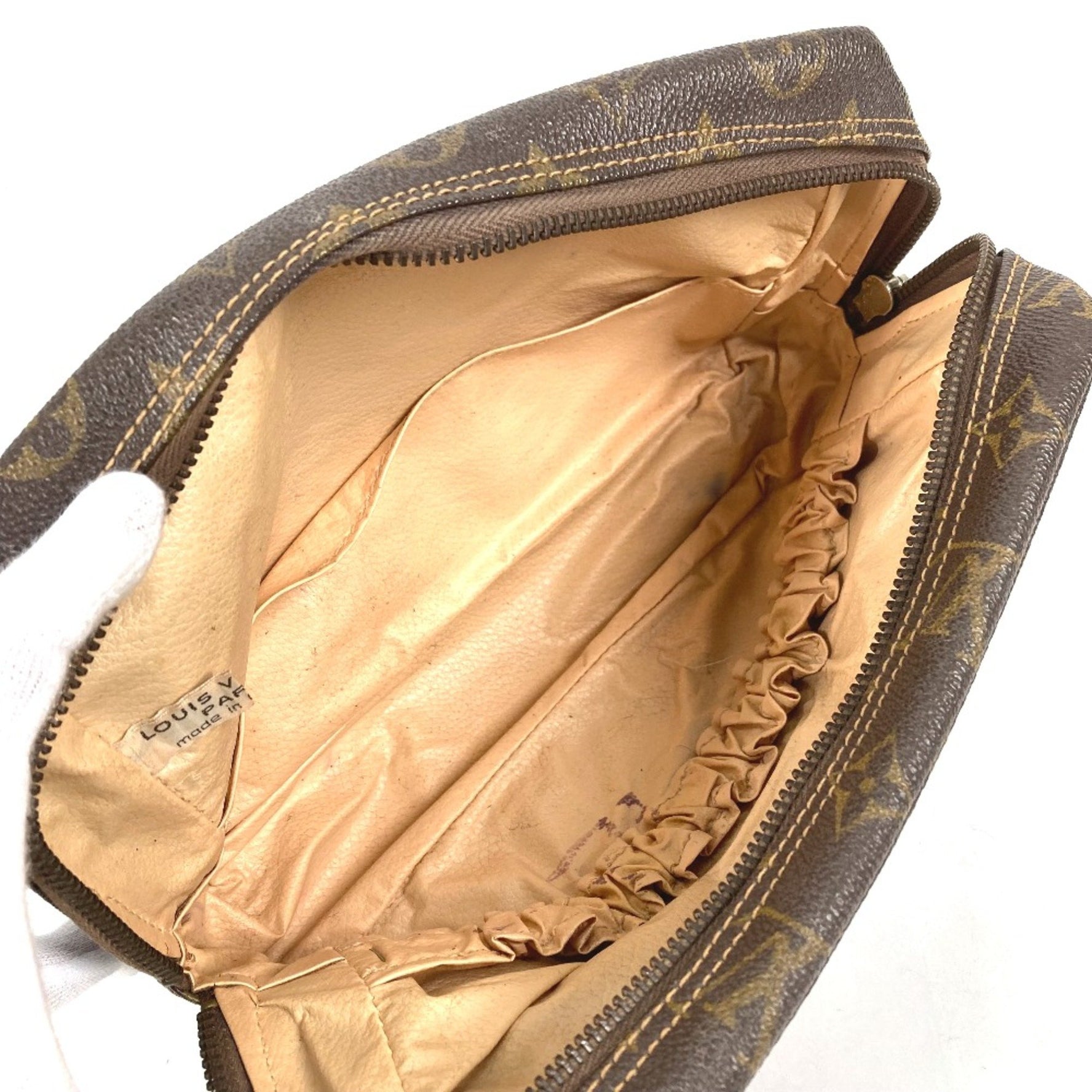 Louis Vuitton Monogram Makeup pouch Cosmetics Pouch Pouch