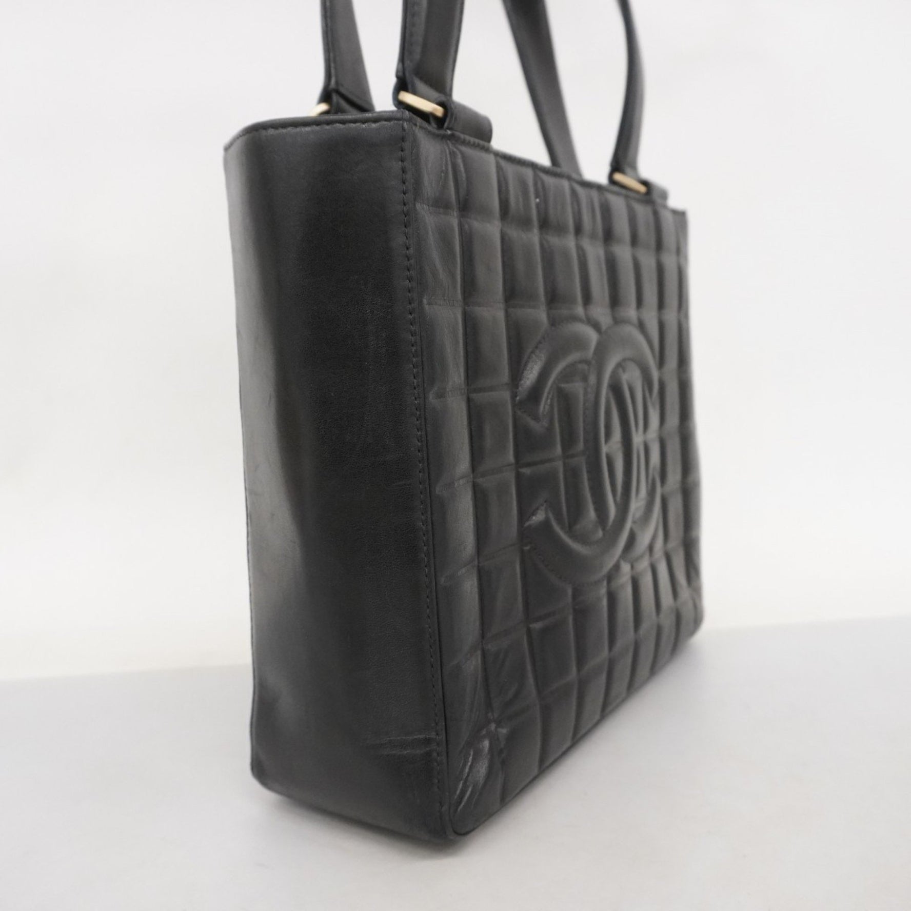 Chanel Chocolate Bar Tote Bag in Black Lambskin and Champagne for Women