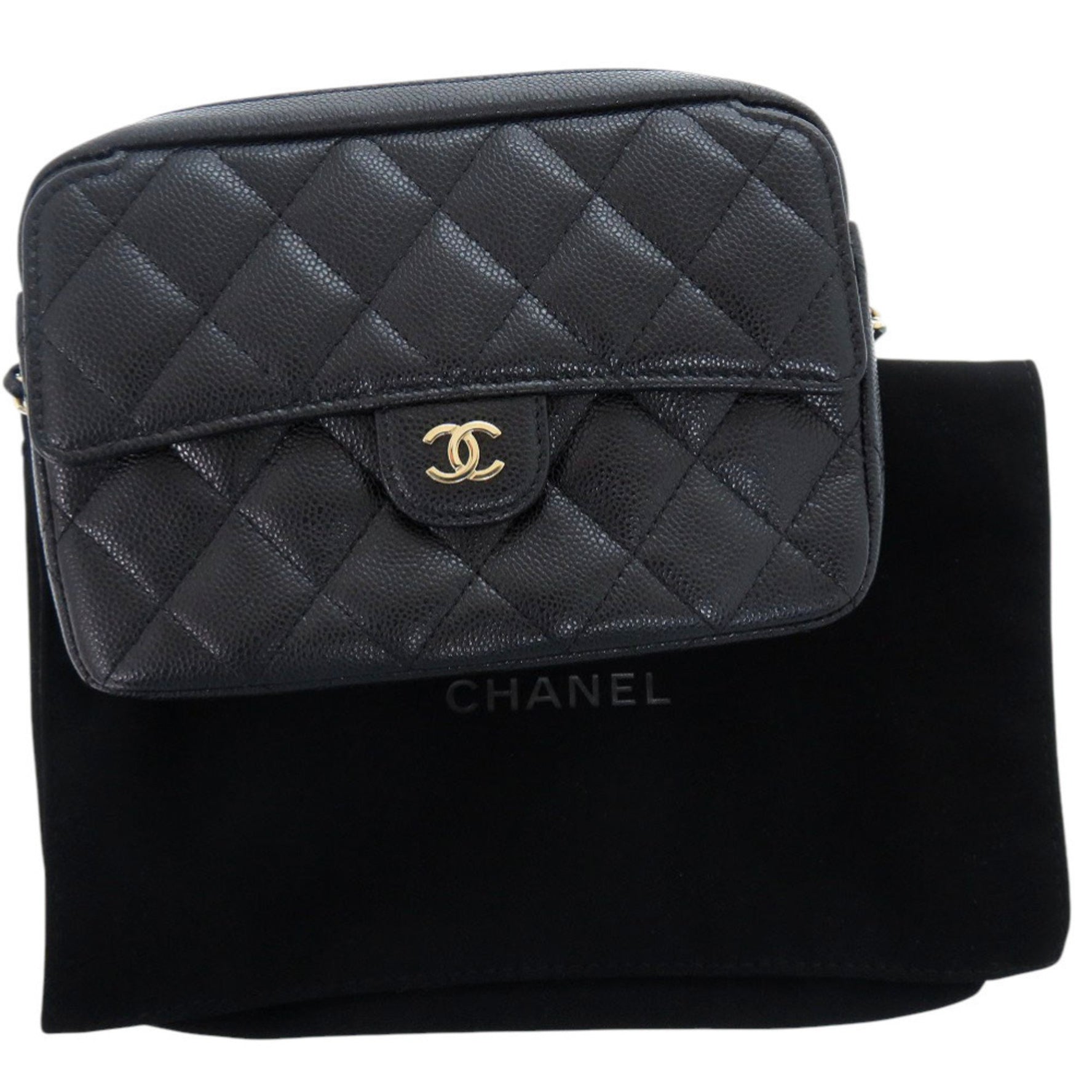 Like new Chanel Matelasse Classic Chain Clutch in shiny grained calfskin with champagne gold hardware. 1260