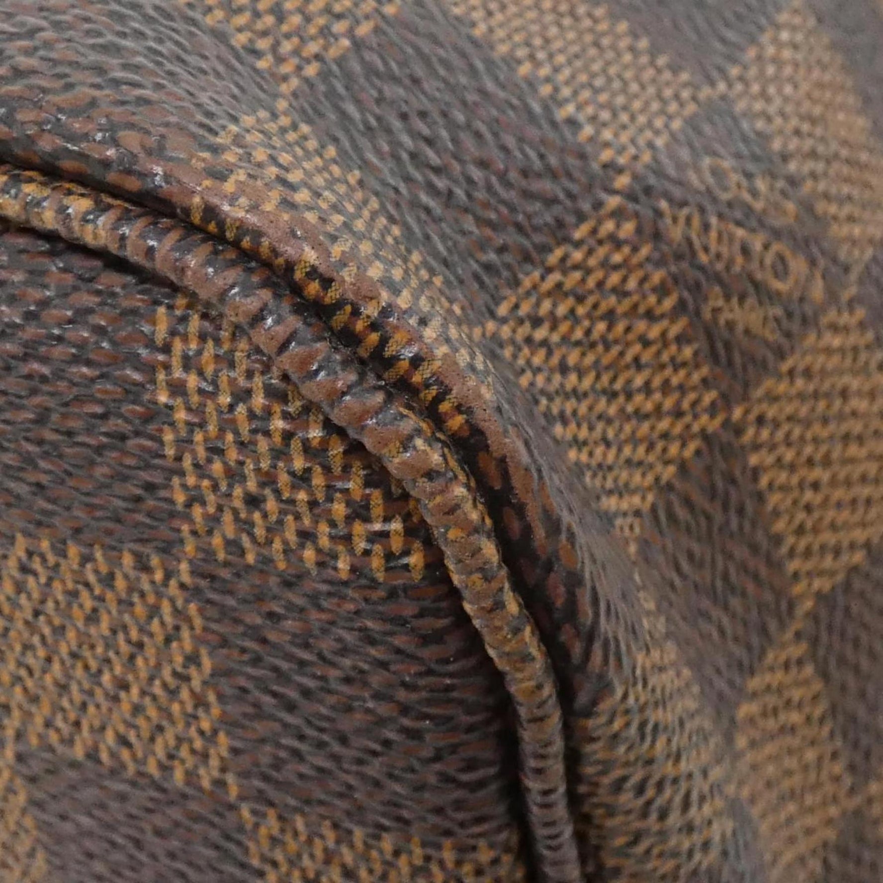 Louis Vuitton Damier Neverfull MM Handbag