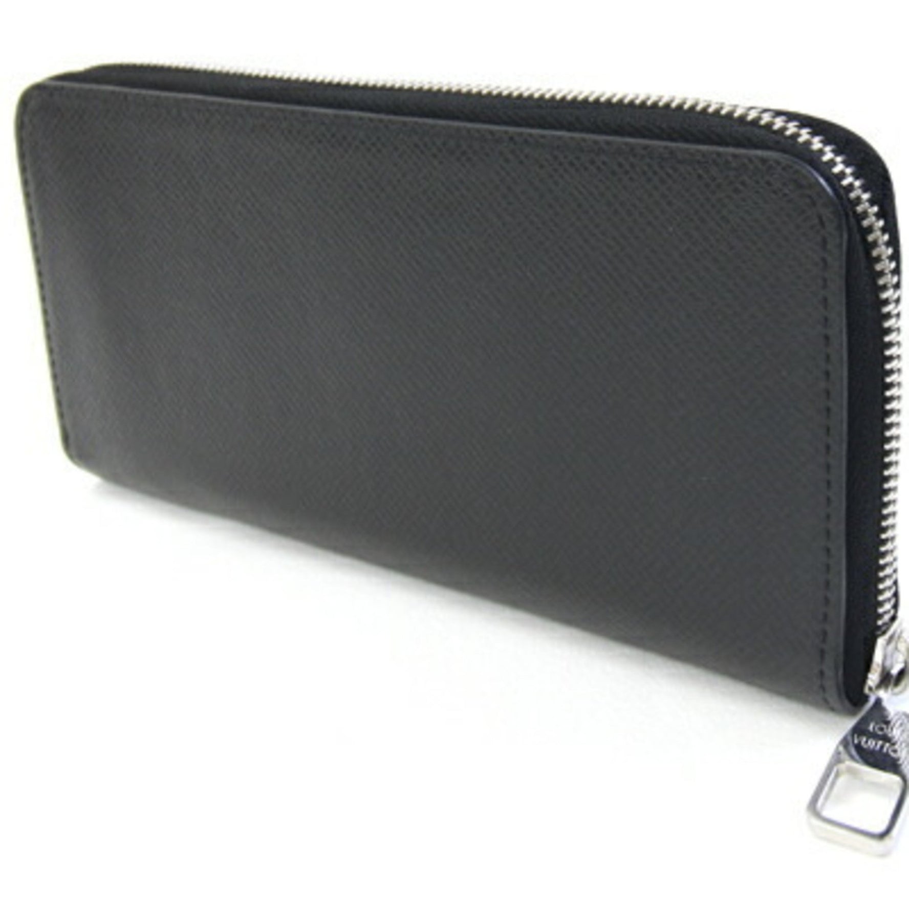 Louis Vuitton Taiga Zippy Wallet Vertical Round Long Noir Black LOUIS VUITTON