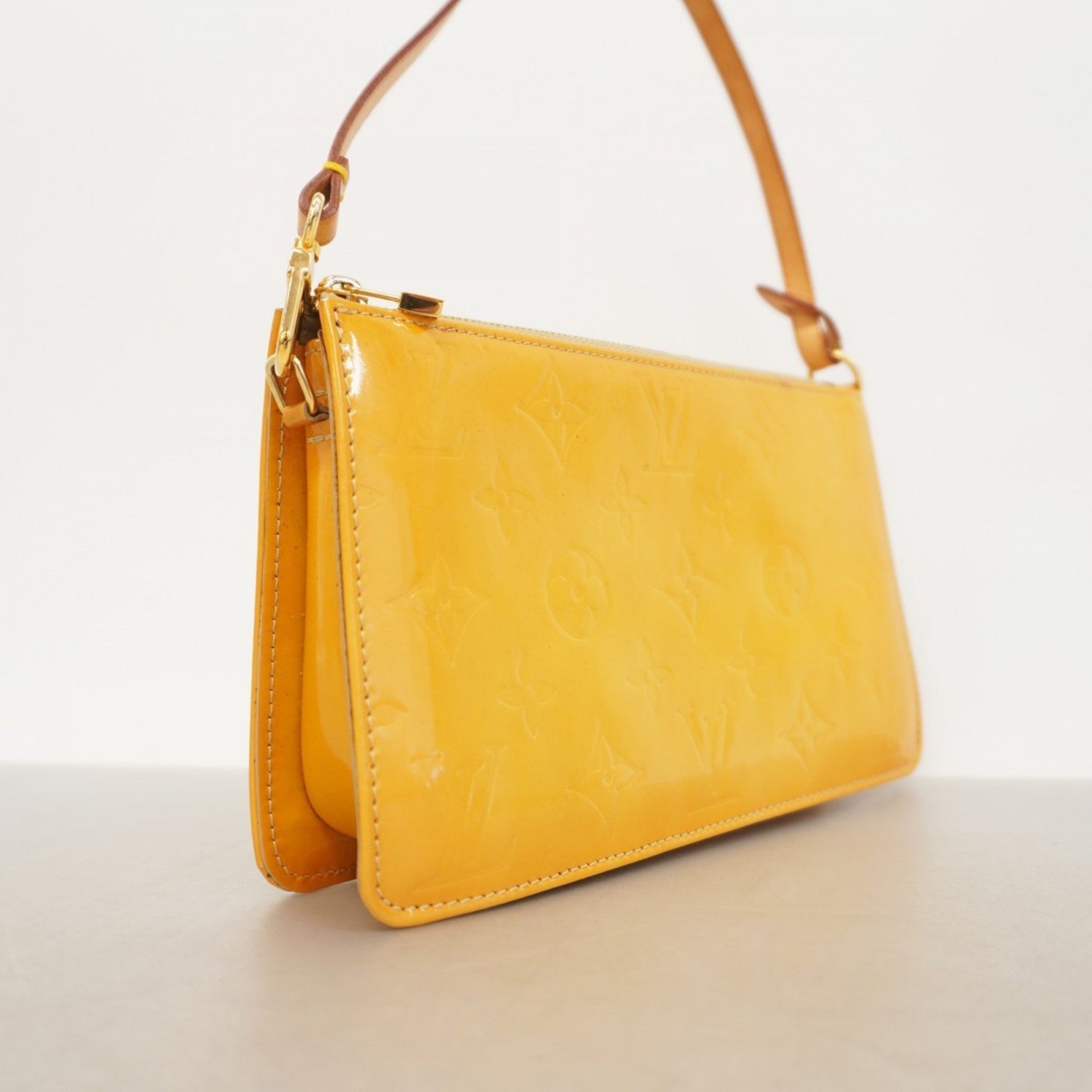Louis Vuitton Vernis Lexington Pouch M91010 Beige Women's