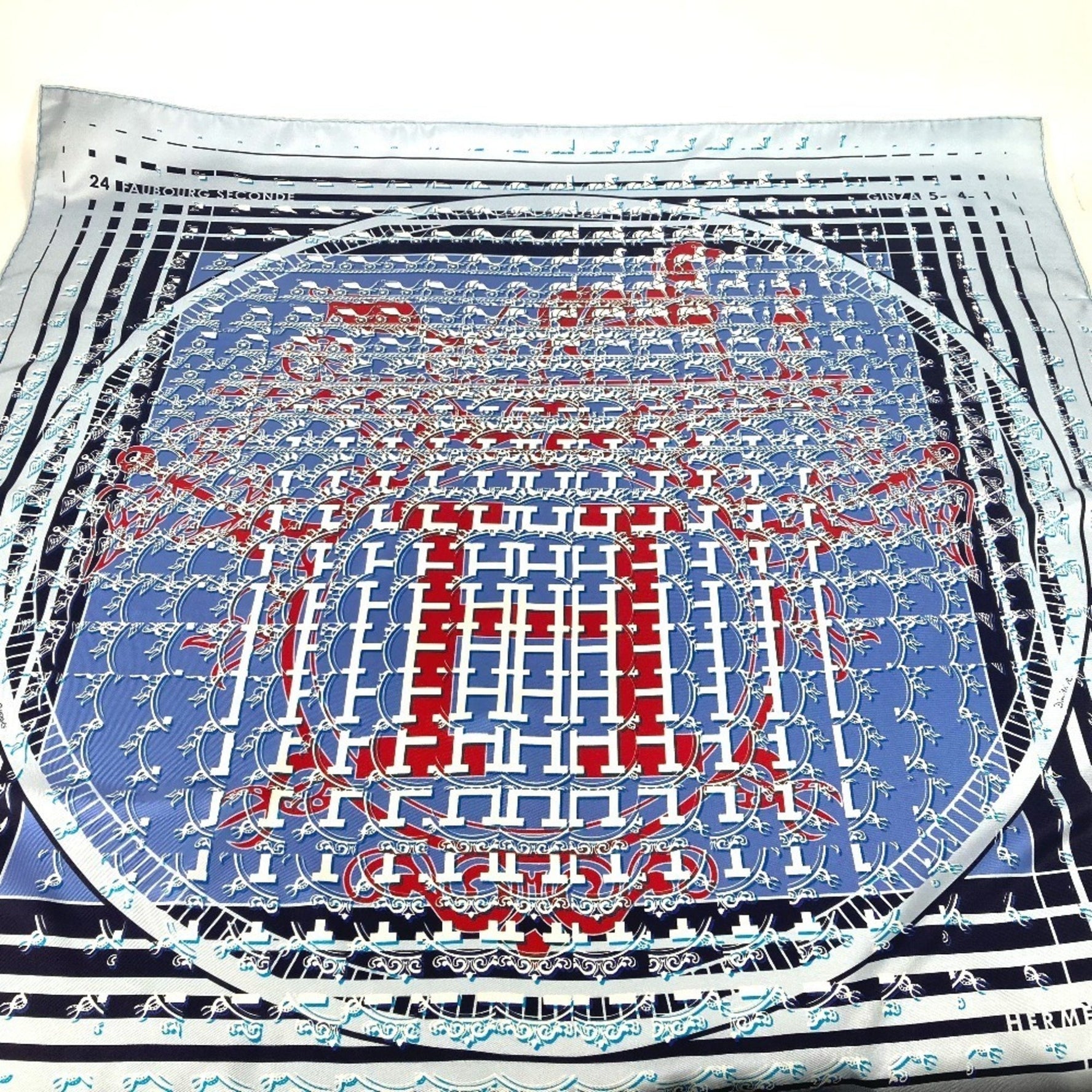 HERMES Carré 90 24 FAUBOURG SECONDE Ginza Store Anniversary Silk Scarf Like New