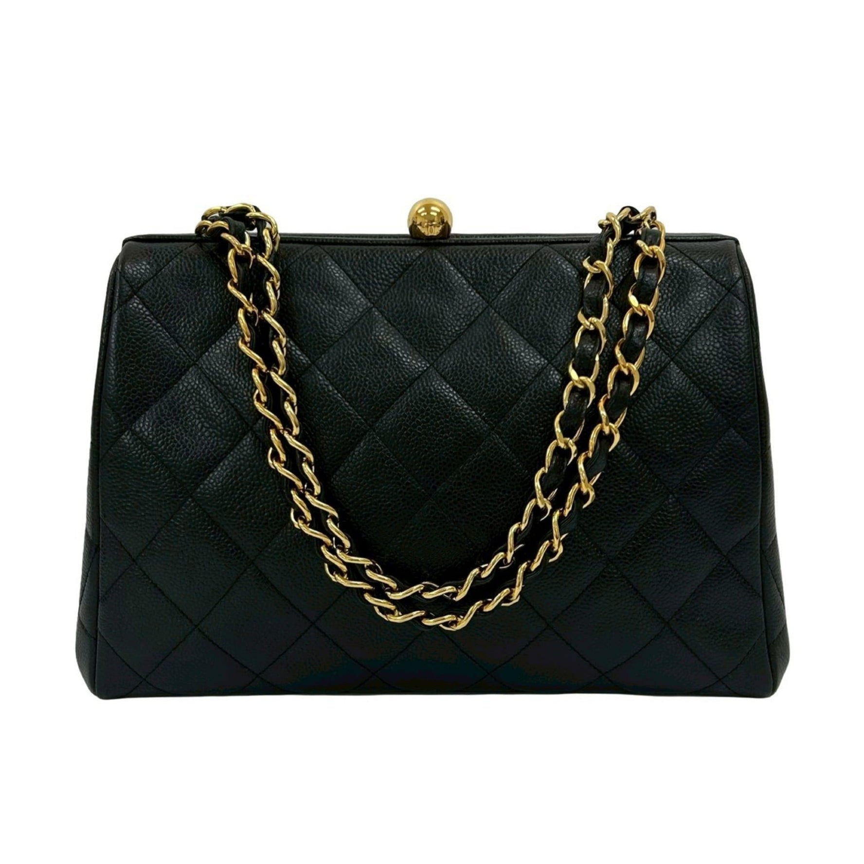 Nearly unused CHANEL Matelasse Matte Caviar Leather Clasp Chain Shoulder Bag in (177-2)