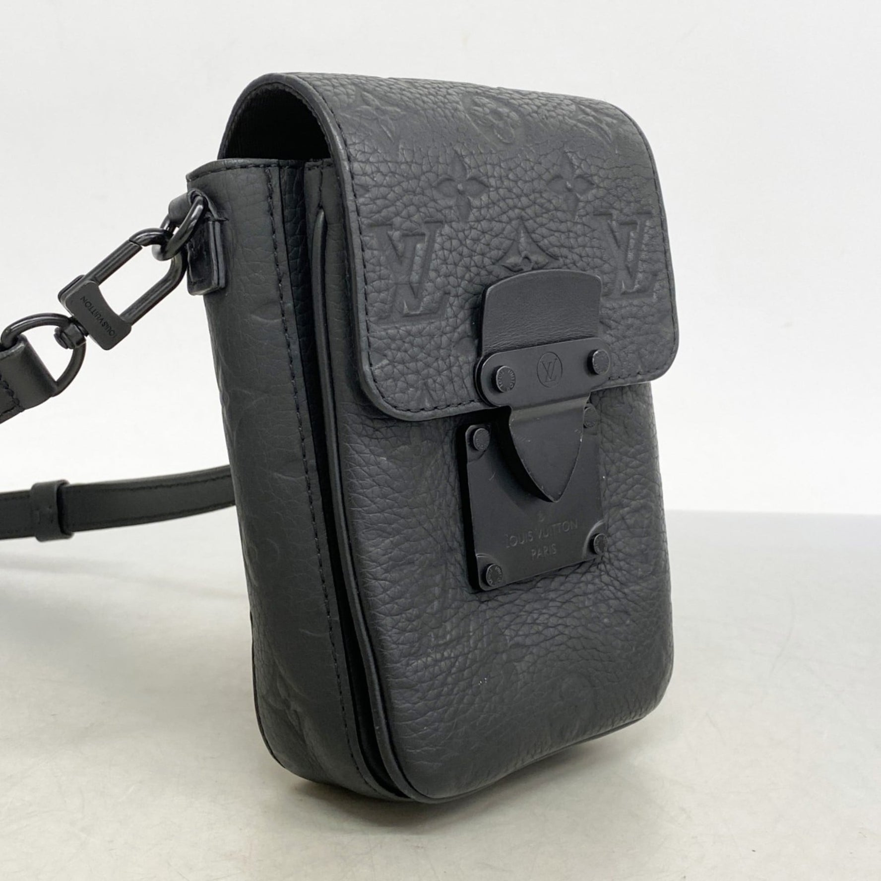 Louis Vuitton S Rock Vertical Wearable Wallet Shoulder Bag