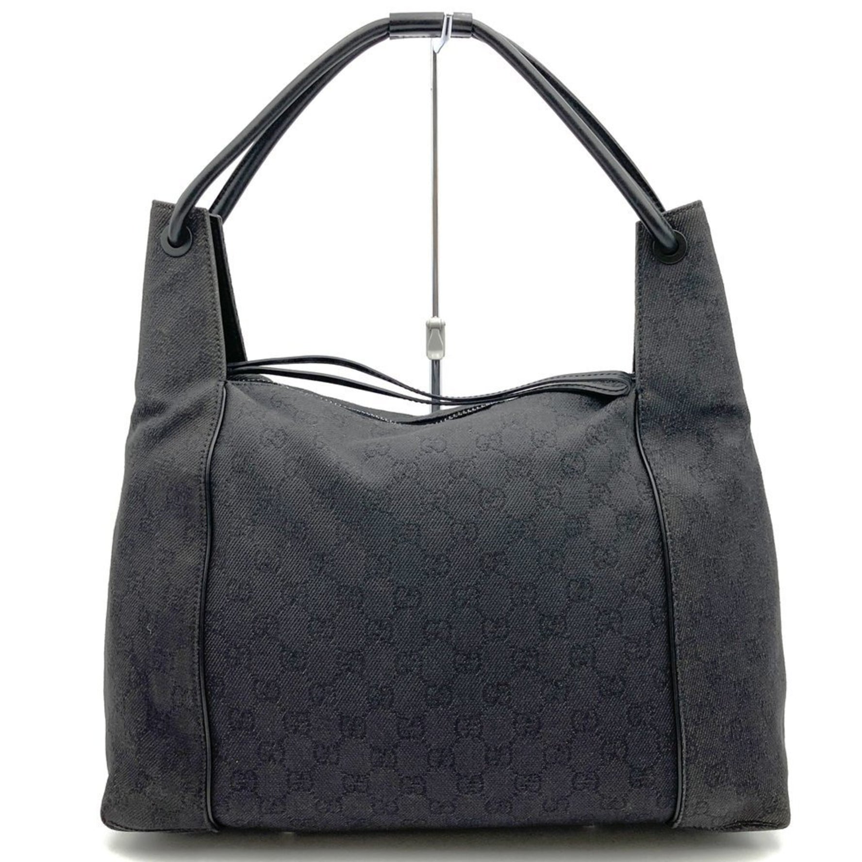 GUCCI Shoulder Bag/Handbag in GG Canvas and Leather