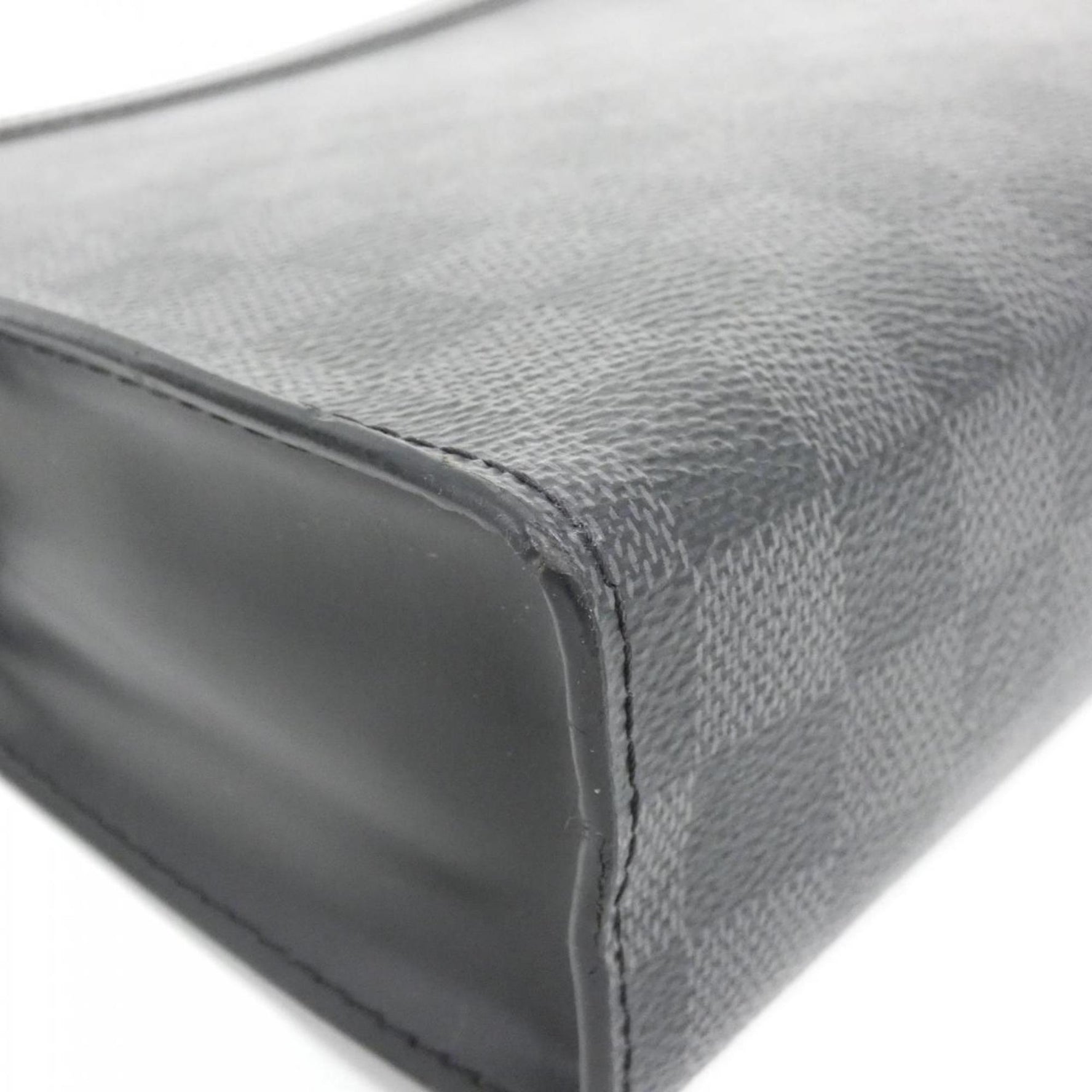 Louis Vuitton Damier Pochette Voyage MM Handbag