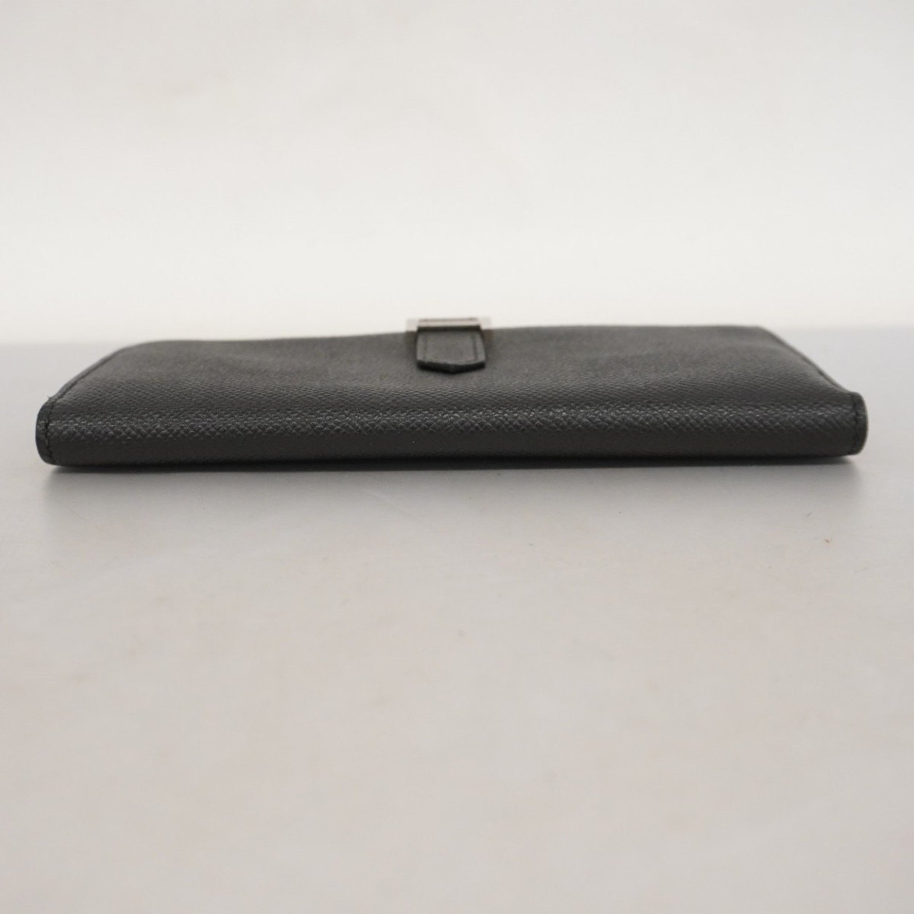 Hermes Hermès Bearn soufflet long wallet in Epsom leather, black, with an X stamp, for men and women.