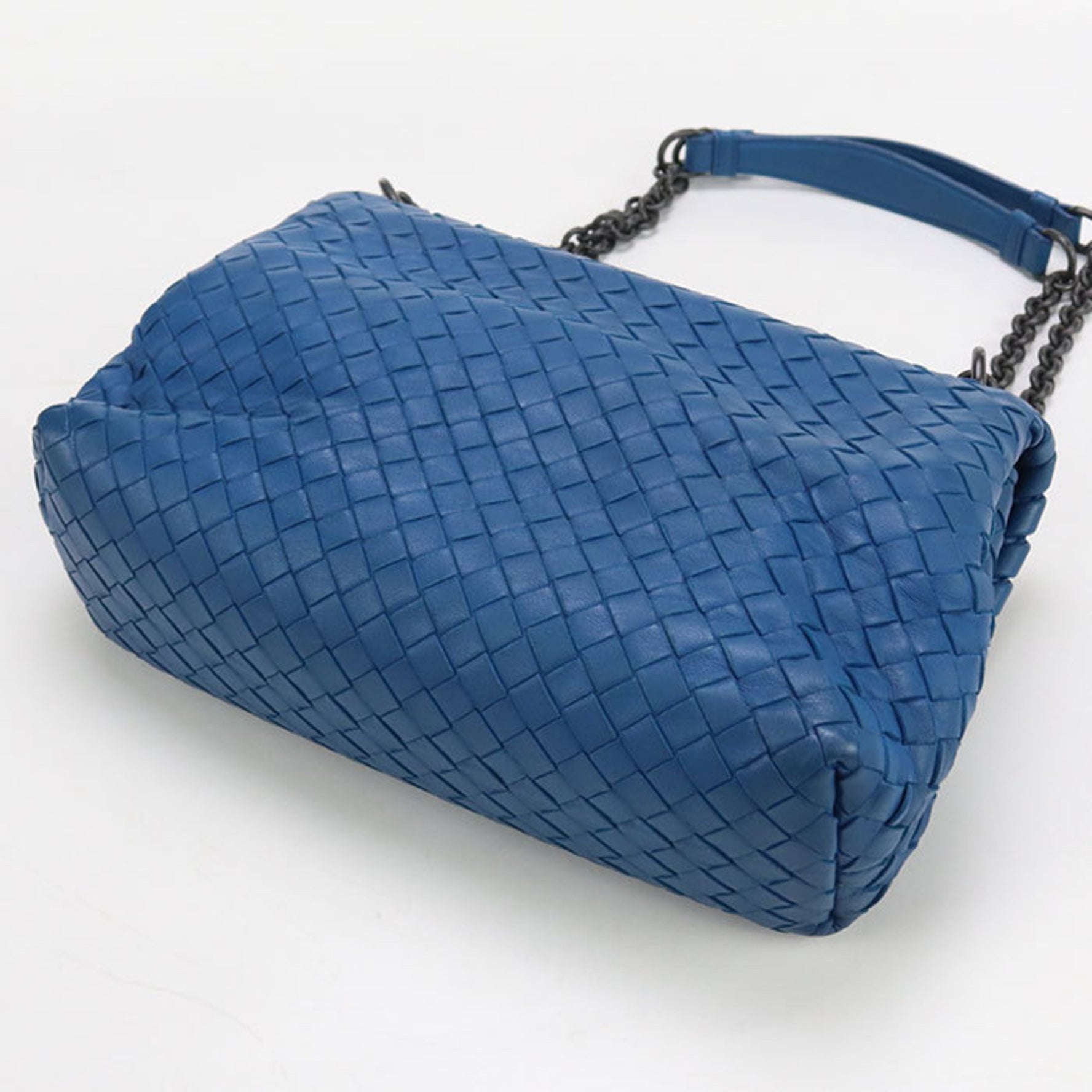 BOTTEGA VENETA Intrecciato Chain Shoulder Bag