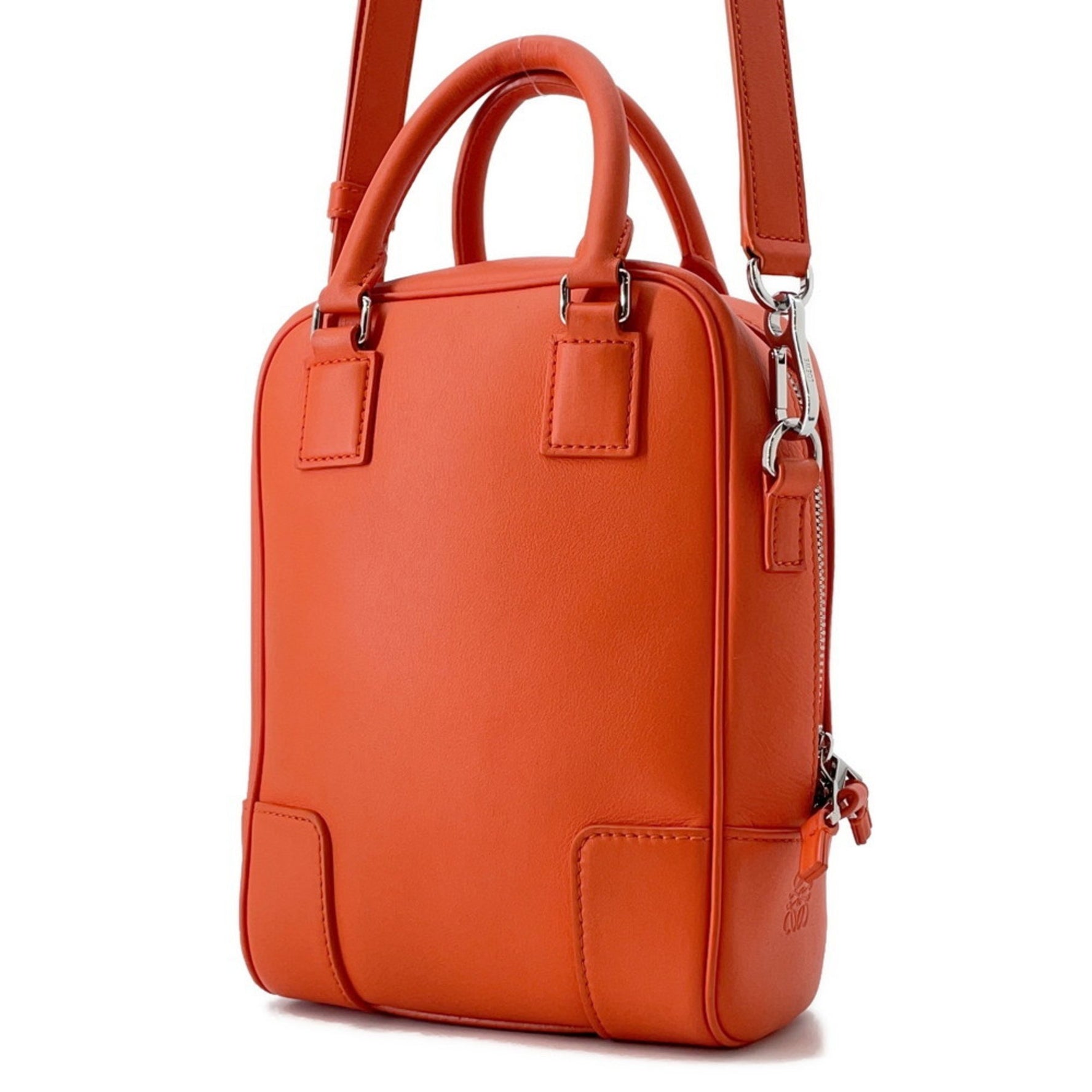 Loewe Amazona 15 Leather Handbag