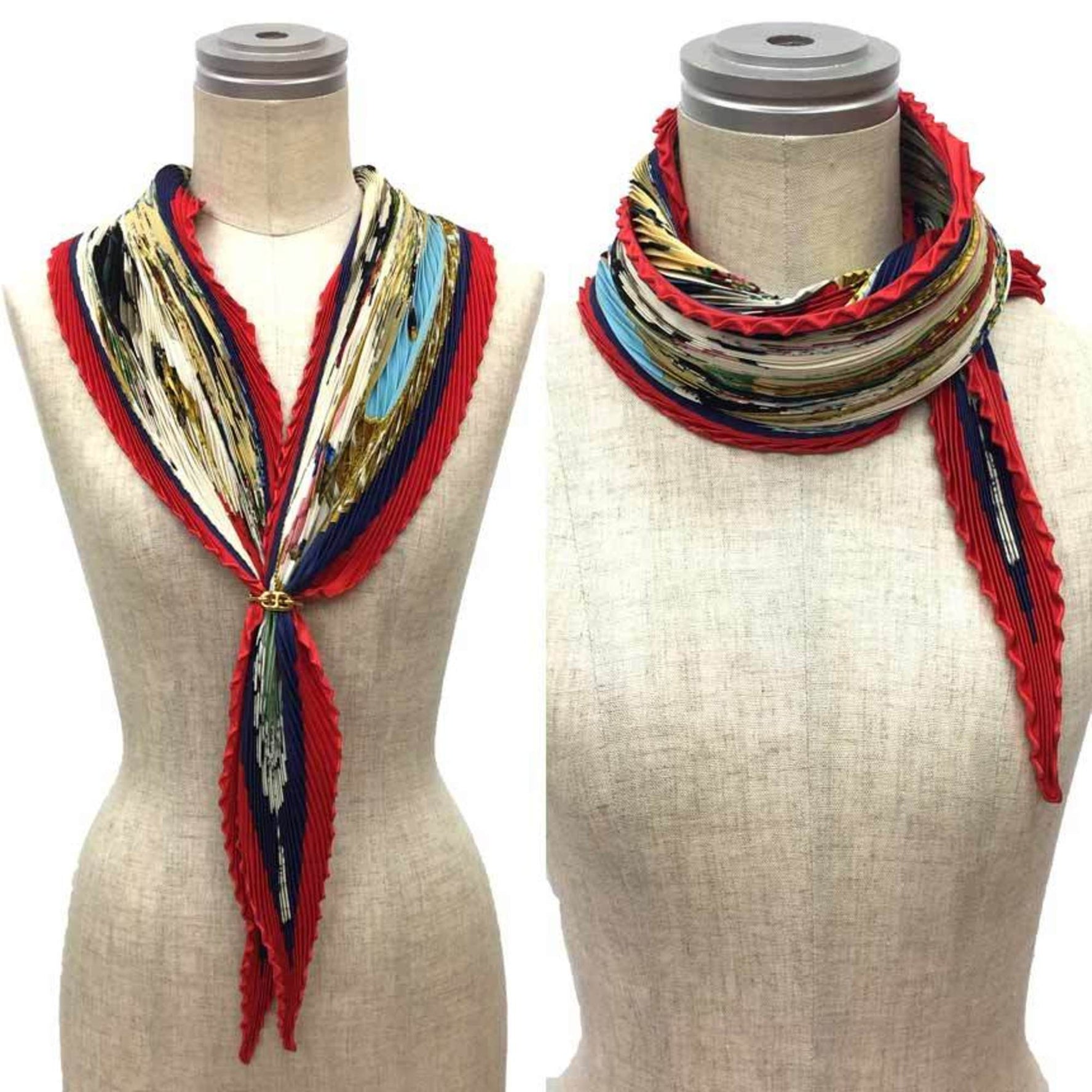 HERMES Pleated Scarf Carré 90 PLAZA DE TOROS Bullring 100% Silk Hermes Muffler