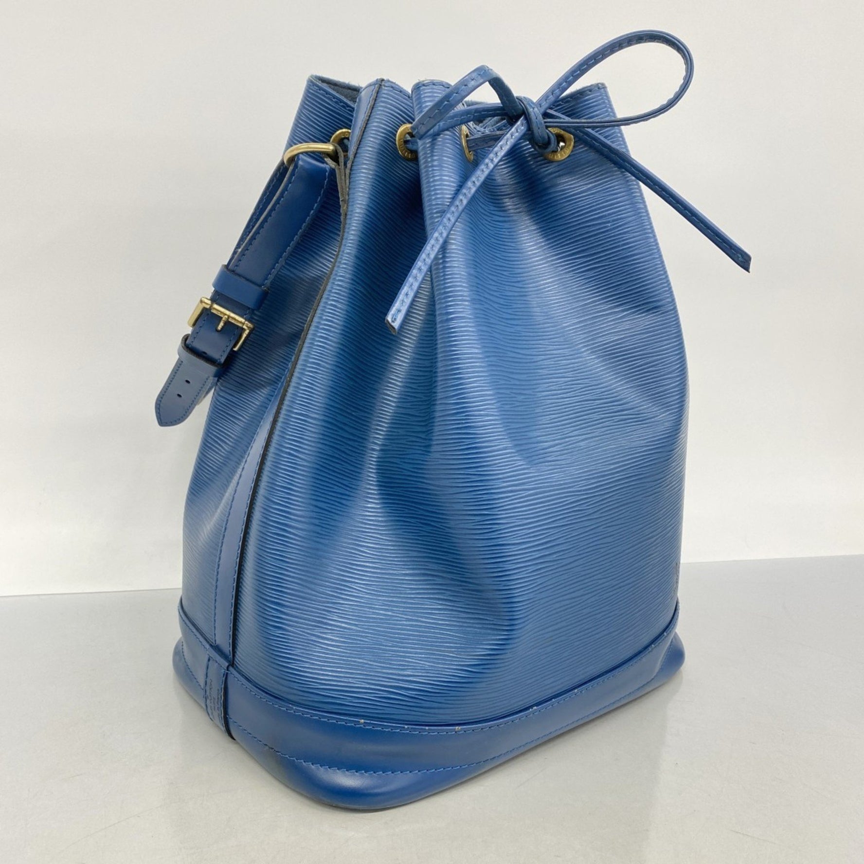 Louis Vuitton Epi Noe Shoulder Bag Toledo Blue