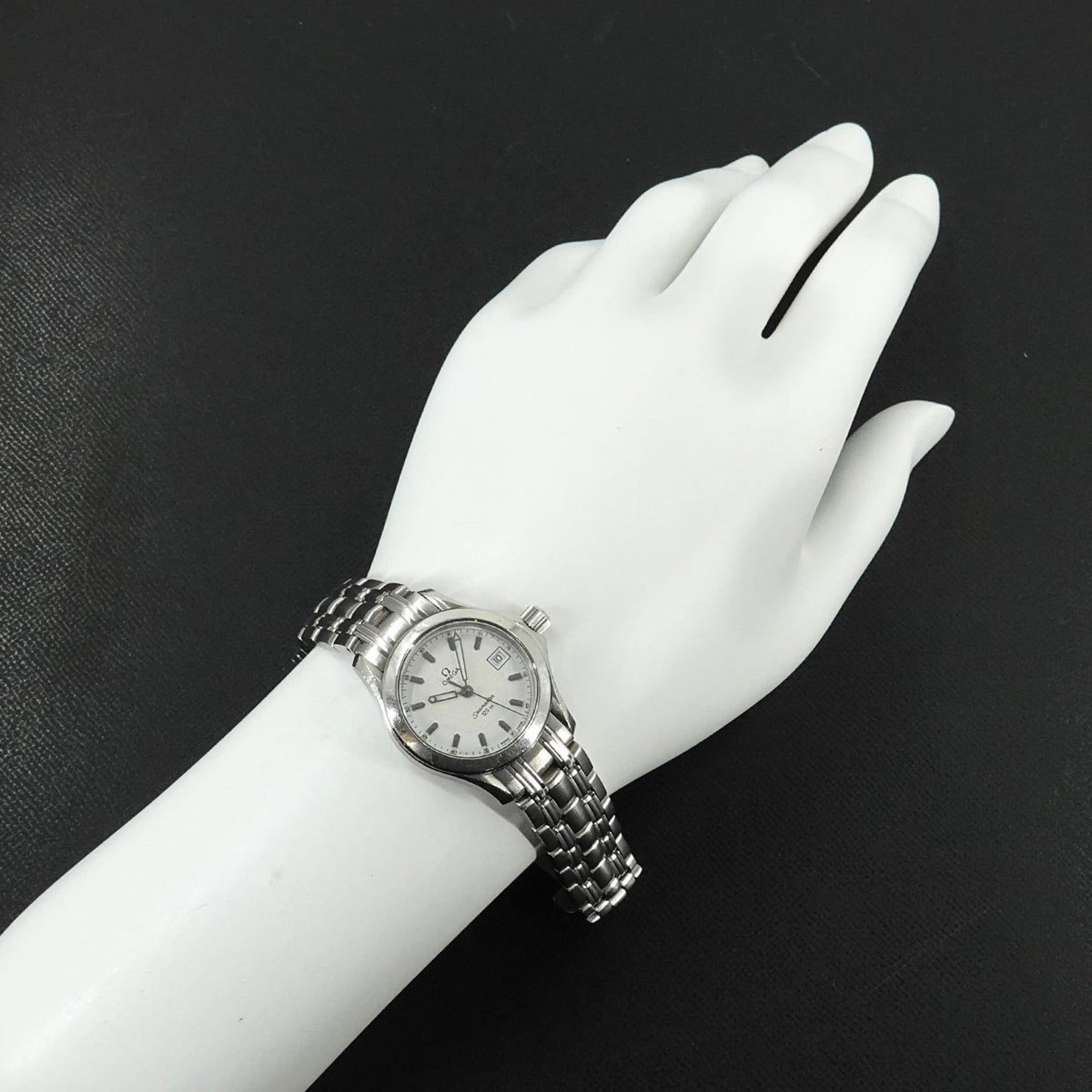 OMEGA Seamaster 120 2571 21 Watch Date White Quartz