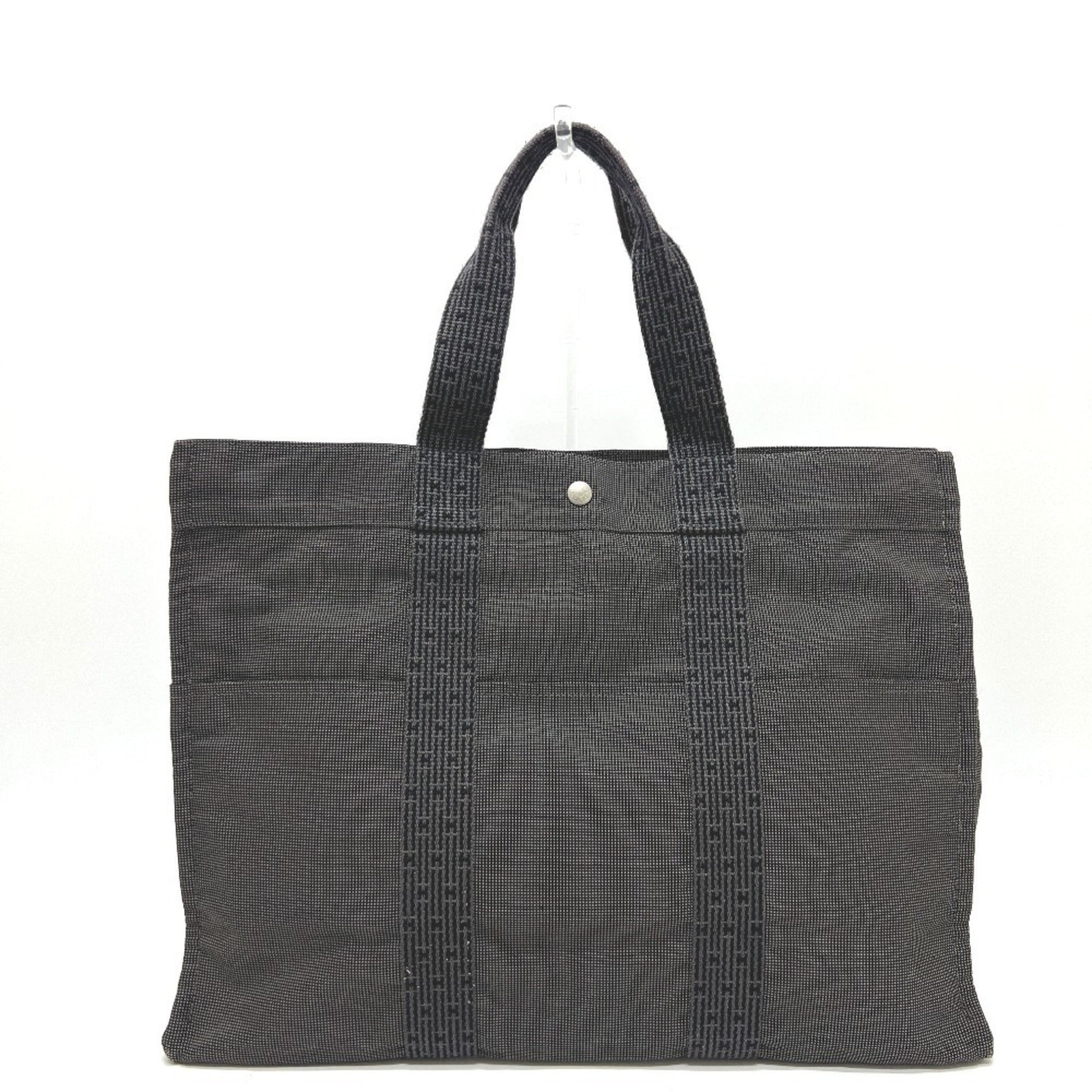 HERMES Air Line Tote GM, a handbag and tote bag in canvas.