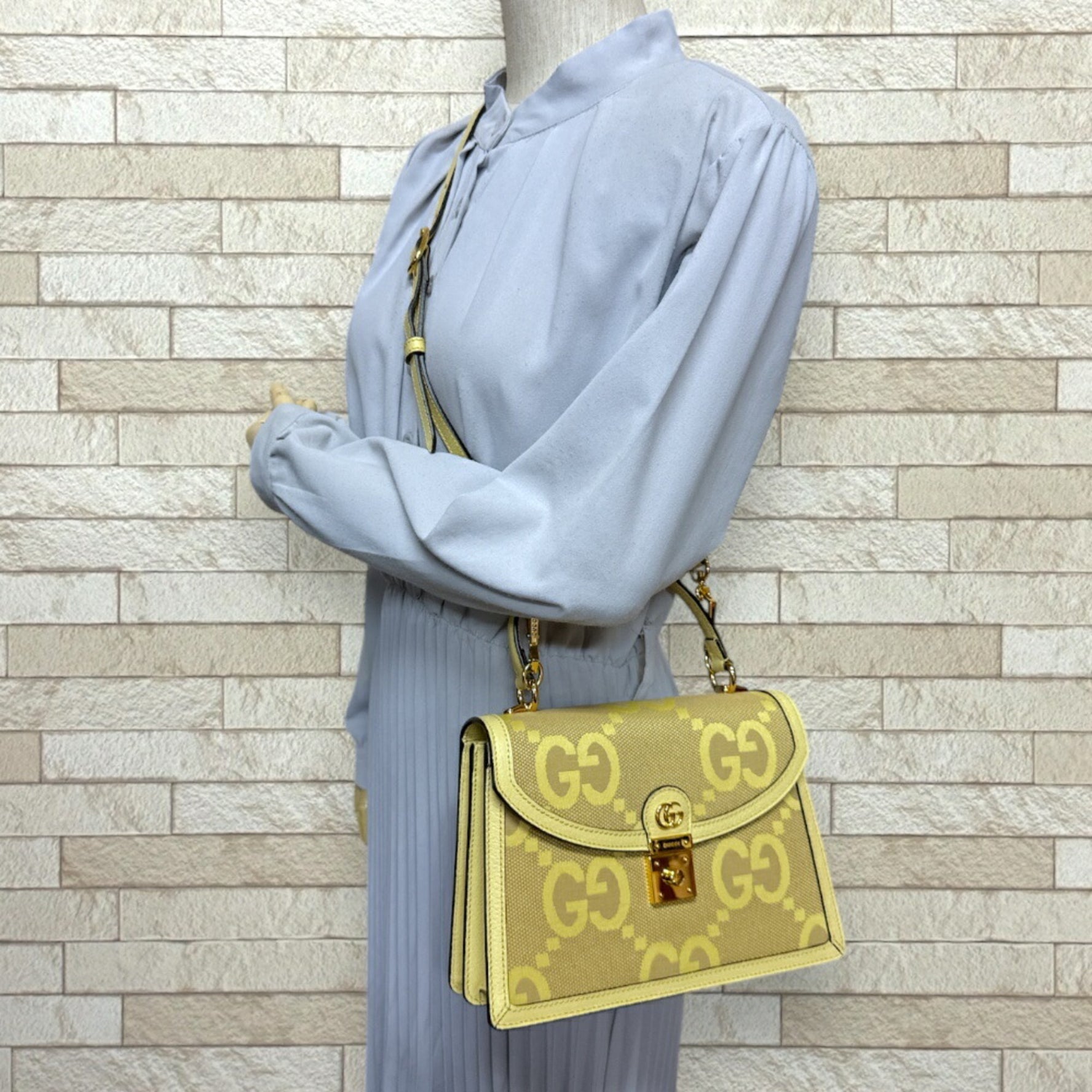 Gucci Jumbo GG Shoulder Bag Canvas