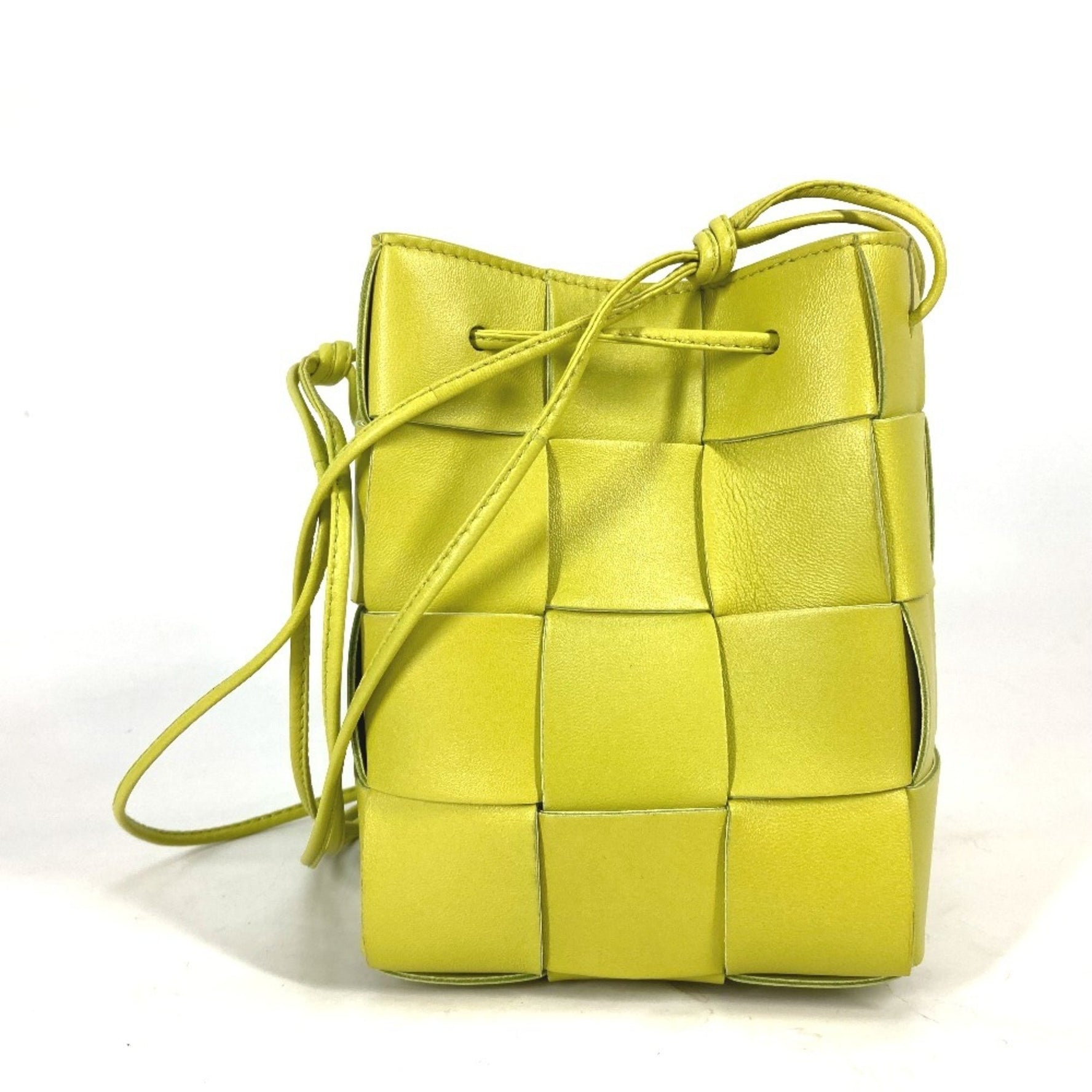 BOTTEGA VENETA Small Cassette Crossbody Bucket Bag, Pochette Shoulder Calf Leather, Kiwi Light Green
