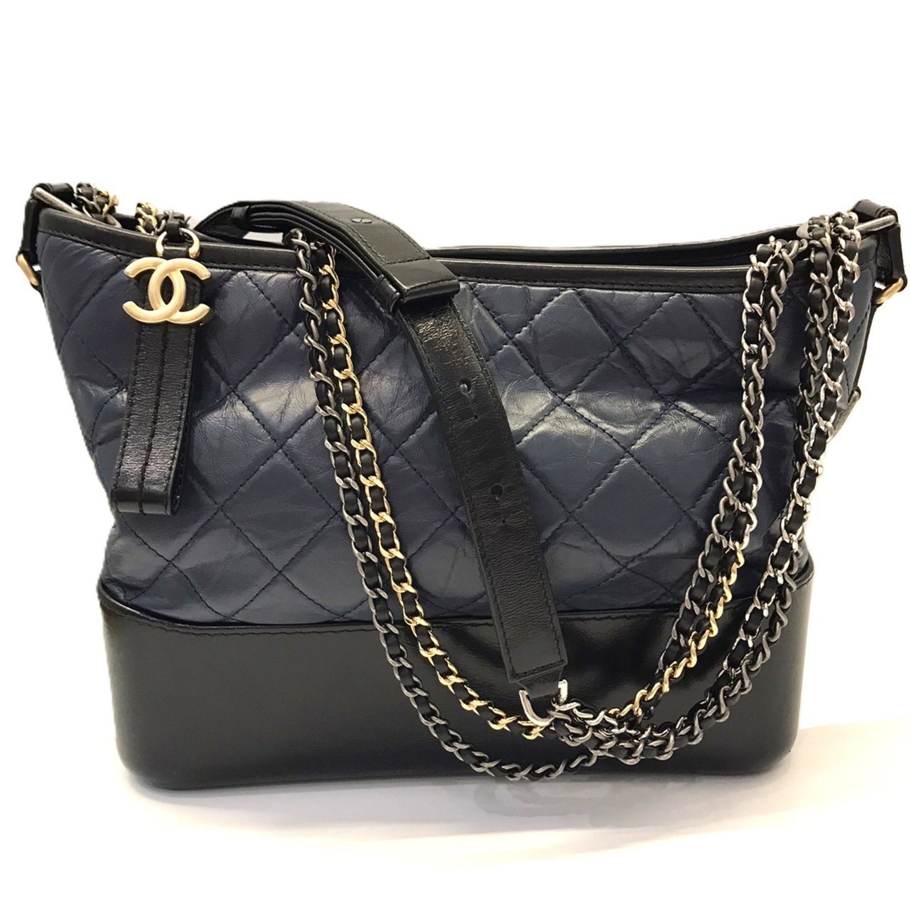 CHANEL Gabriel de Hobo Shoulder Bag in Calfskin