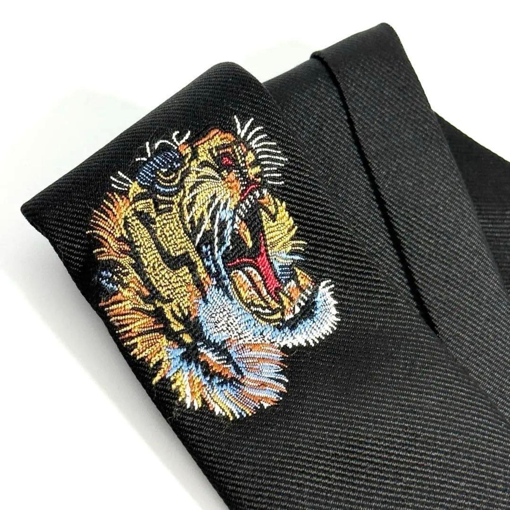 Gucci Underknot Tiger Tie in Silk