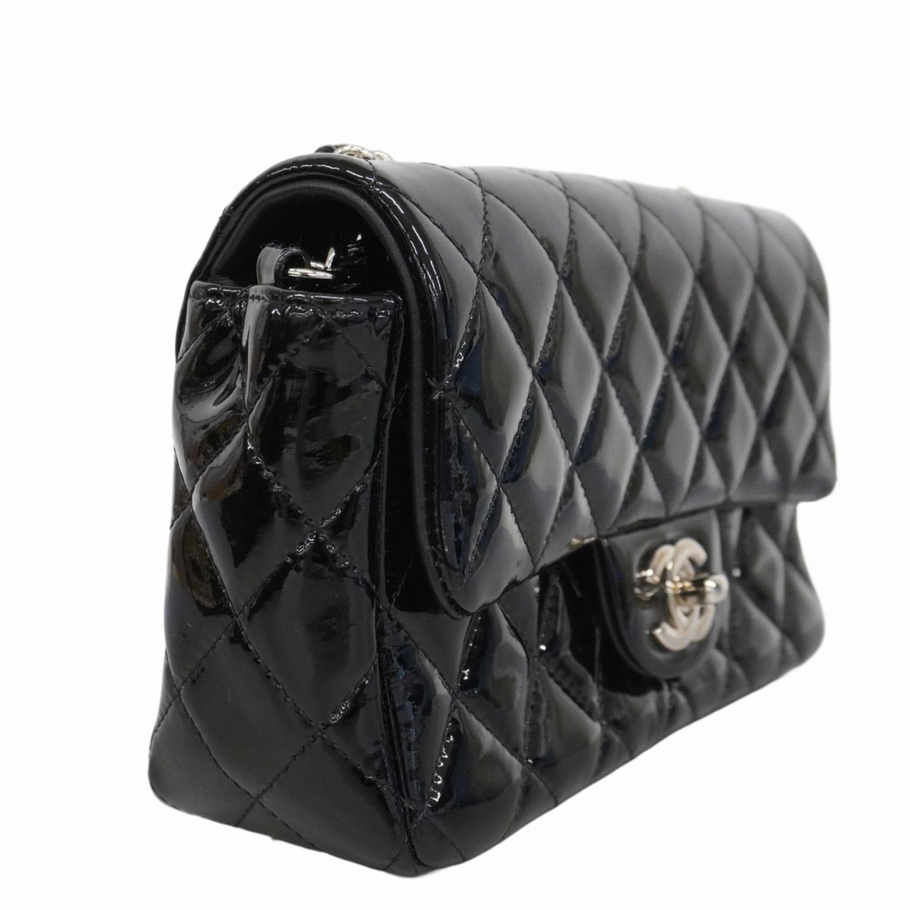 Chanel Matelasse Chain Shoulder Bag in Patent Leather, Black, Women's, P1137370