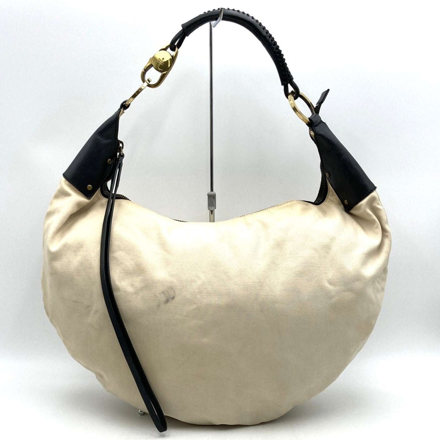 GUCCI Shoulder Bag/Handbag in Beige/Black Canvas and Leather
