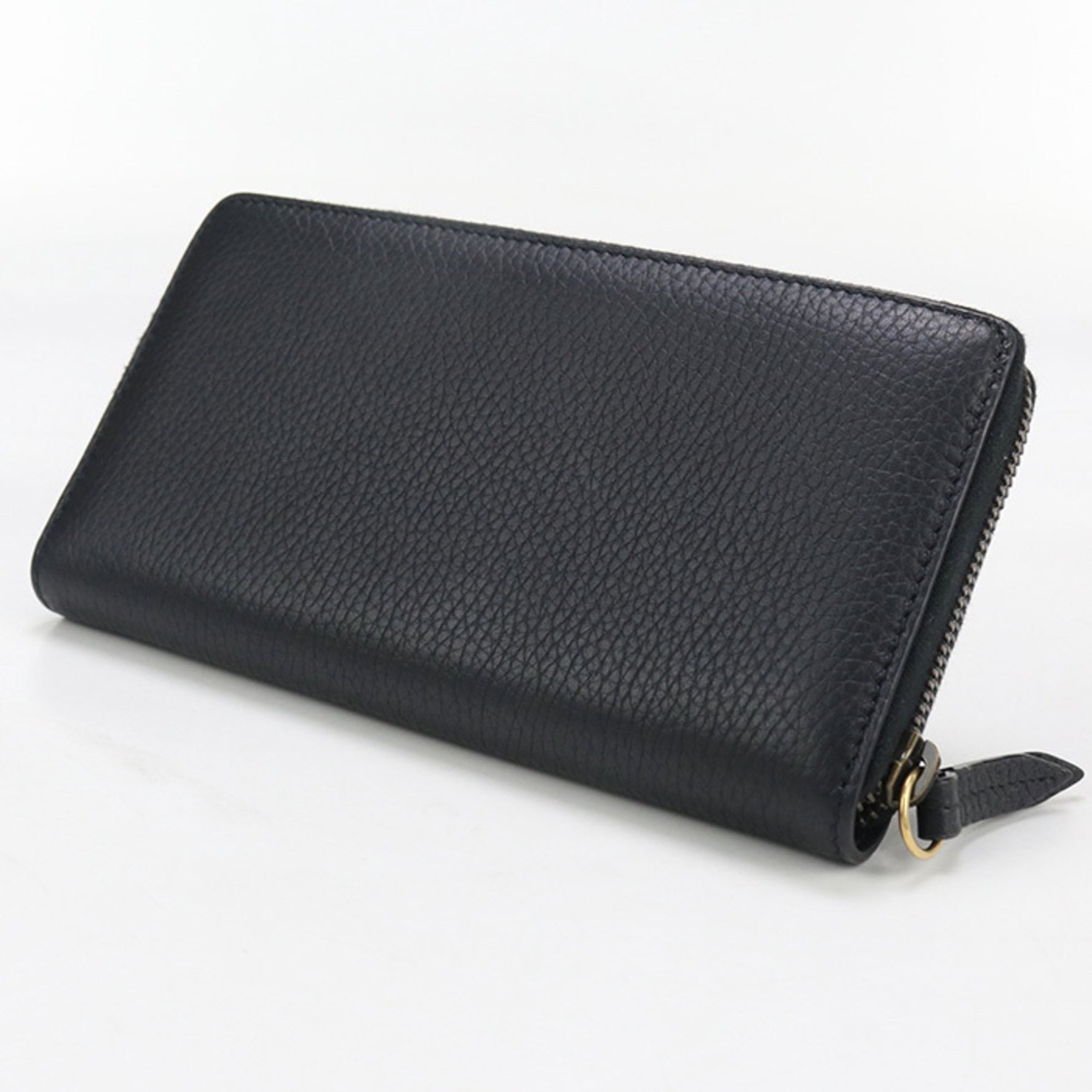 GUCCI Zip-Around Wallet with Interlocking G Design