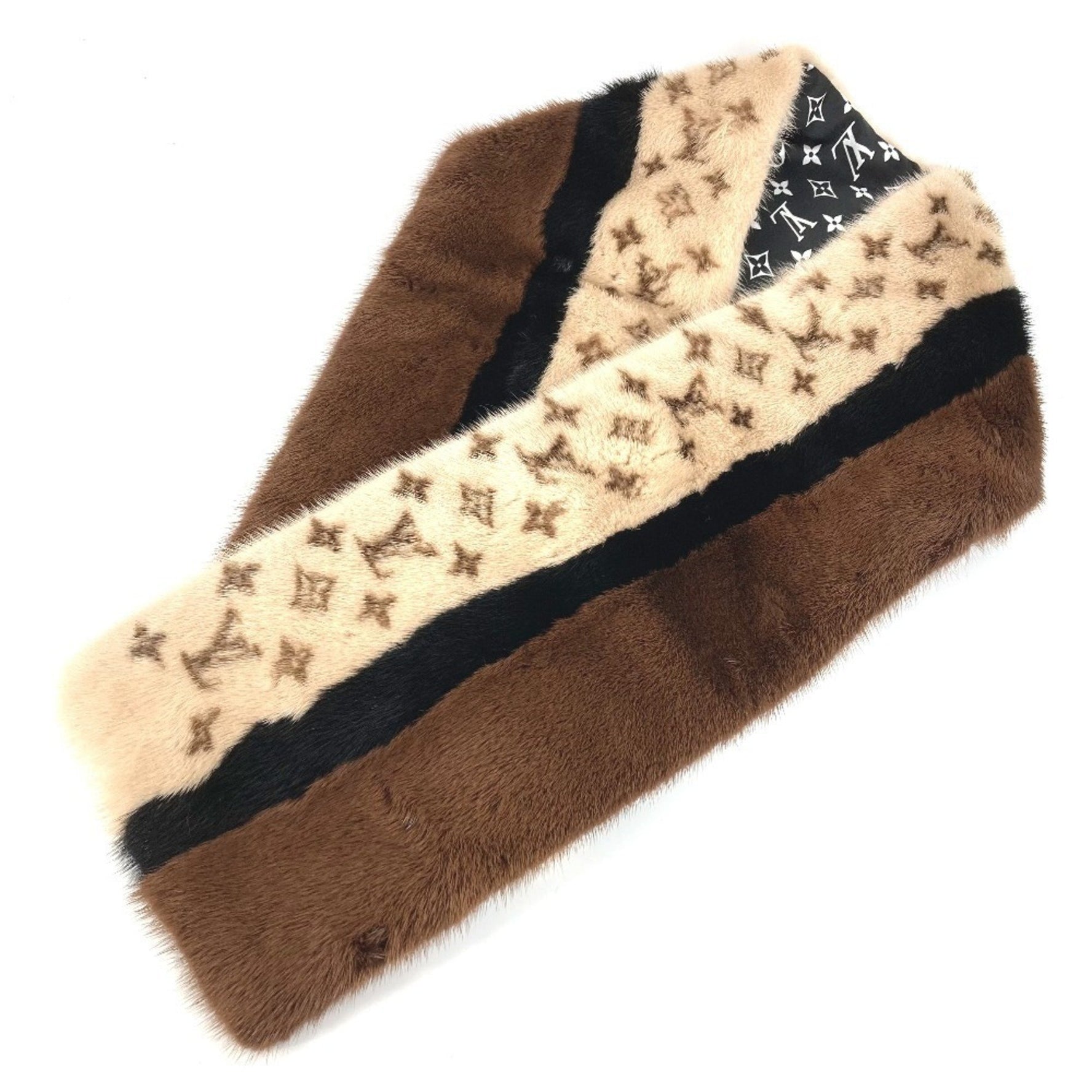 LOUIS VUITTON Monogram Echarpe Louis in the Winter Shawl/Stole/Tippet Scarf Mink Silk Brown