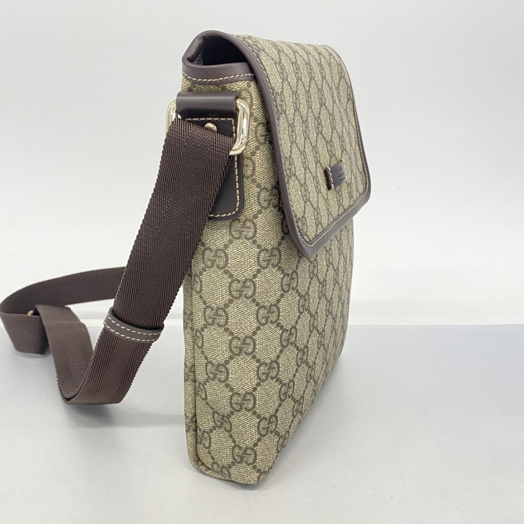 Gucci GG Supreme Shoulder Bag Champagne