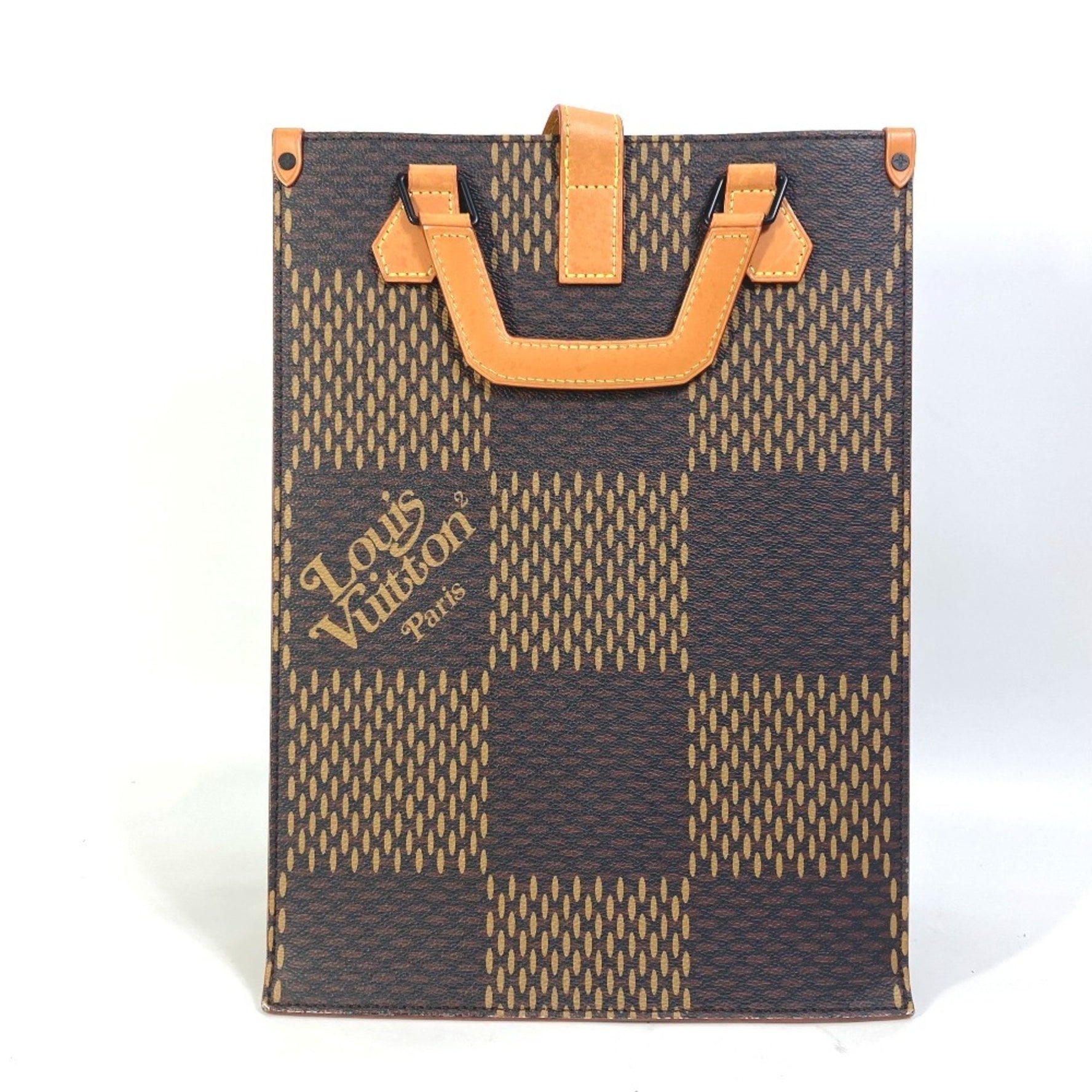 LOUIS VUITTON N40355 Damier Giant Mini Tote Bag in collaboration with NIGO. This 2-way shoulder bag and tote is made of canvas brown.