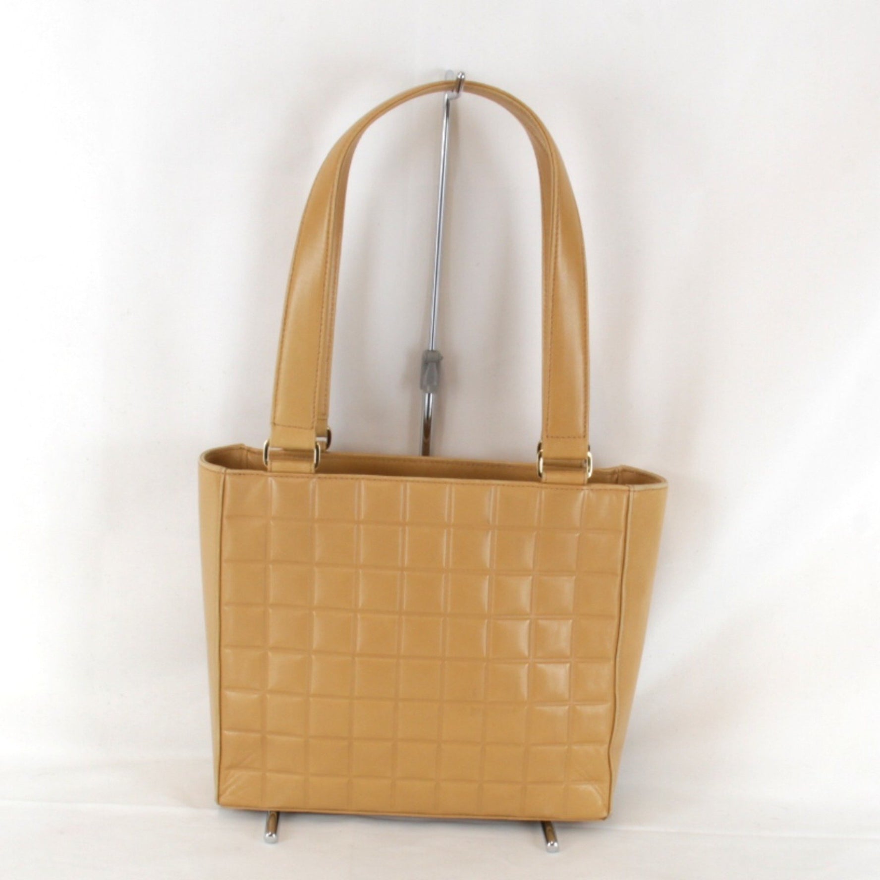 CHANEL Chocolate Bar Handbag, Easy to Match, Leather