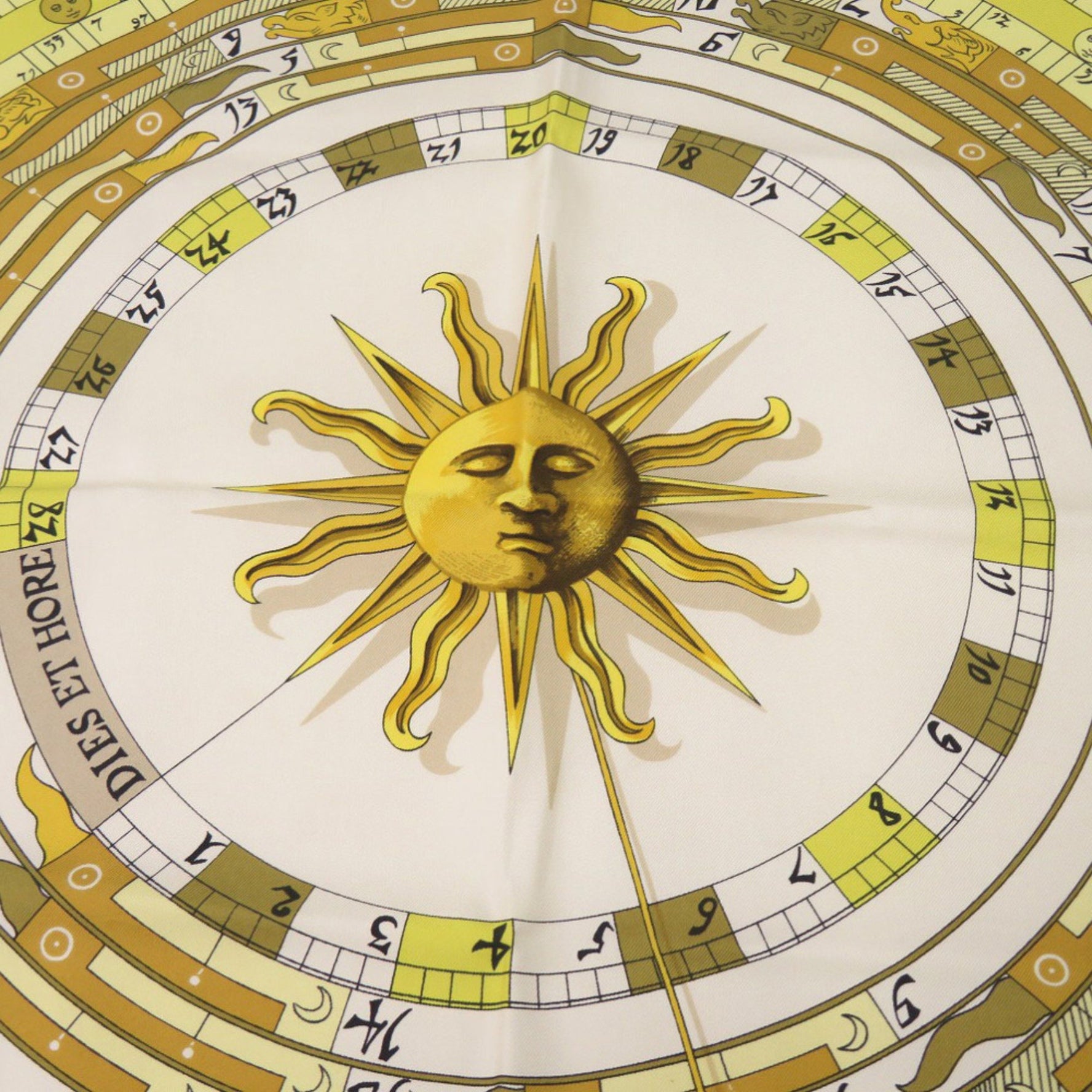 Hermès Carré 90 DIES ET HORE Astrology Silk Beige Scarf Muffler 0132 HERMES