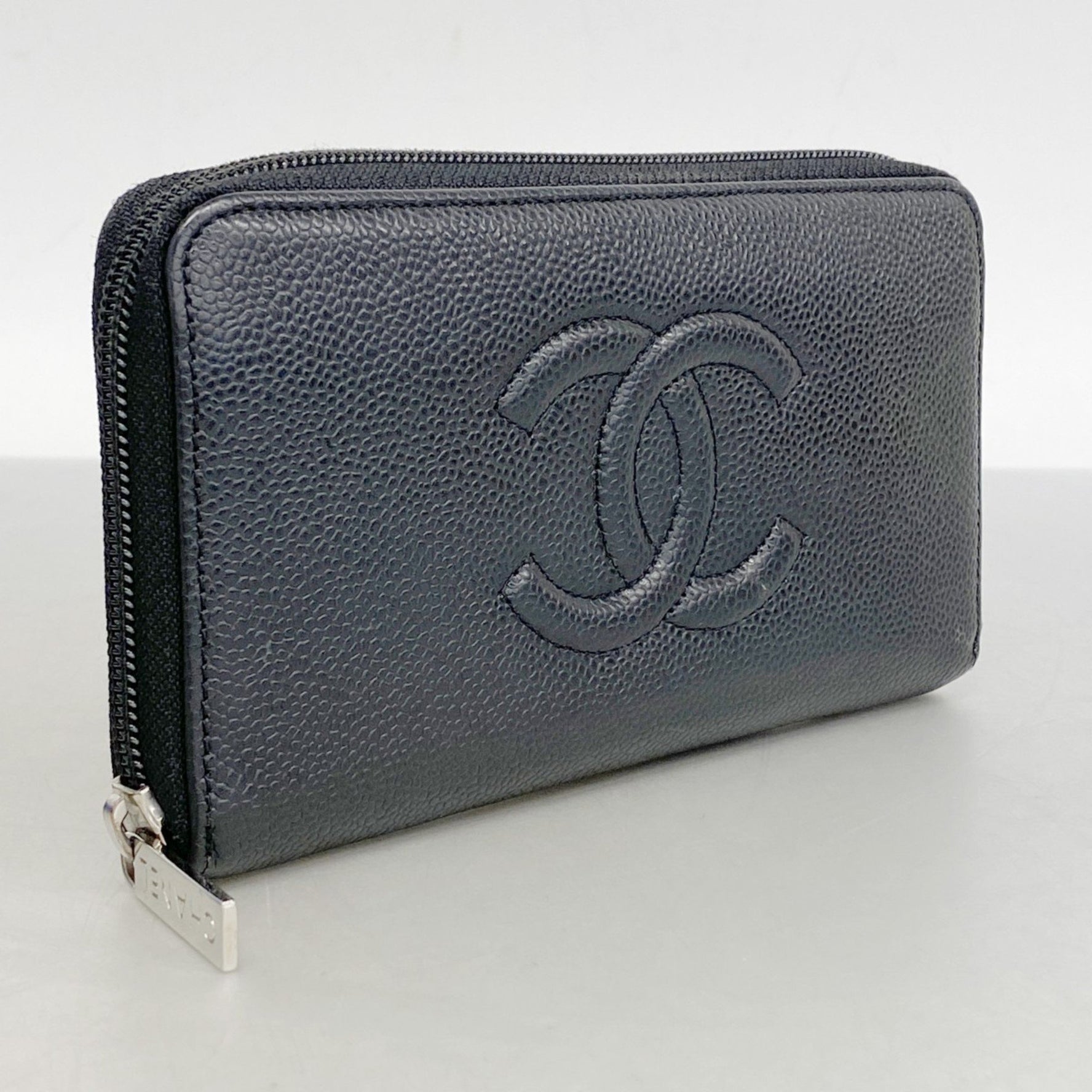 Chanel long wallet in caviar skin, black, for women