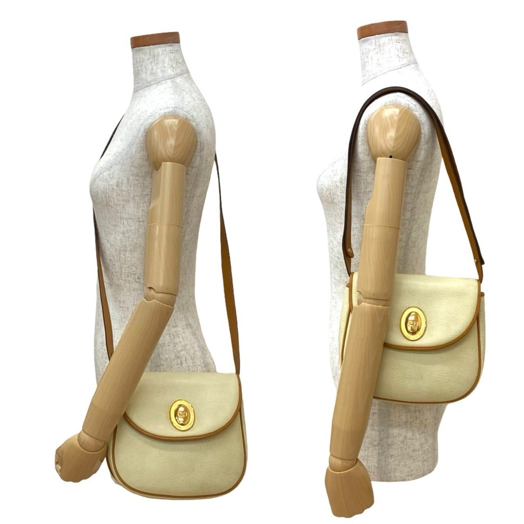 Christian Dior CD logo hardware leather genuine shoulder bag pochette ivory camel 362-1