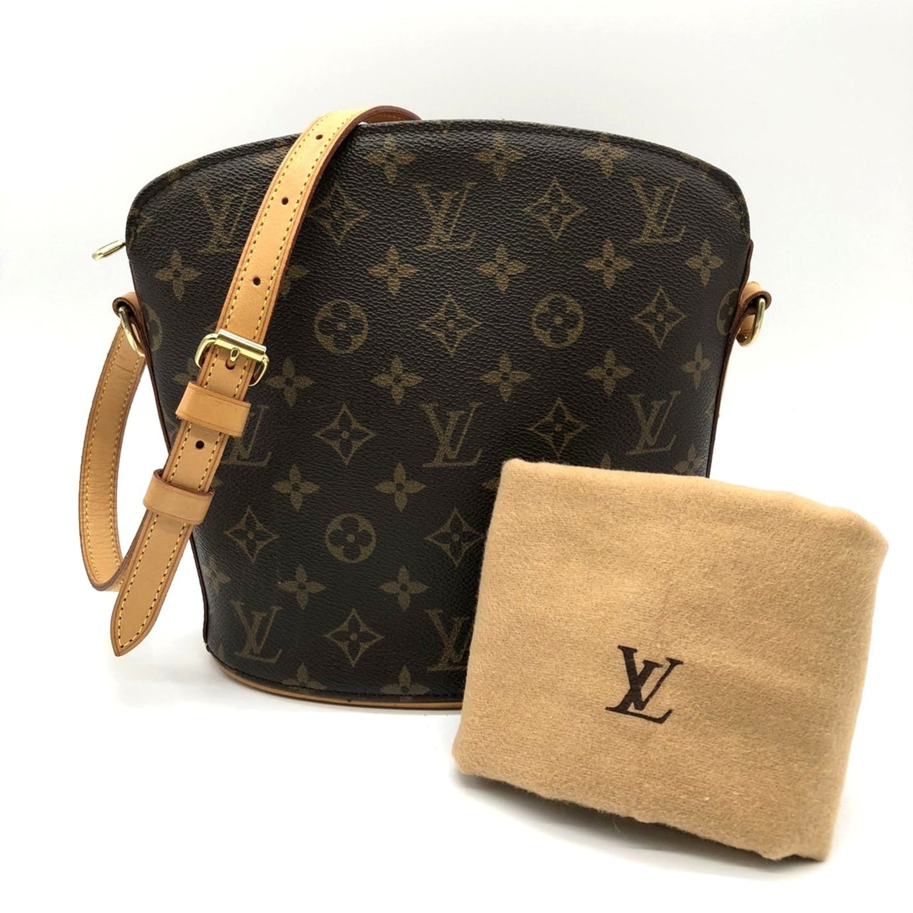 LOUIS VUITTON Drouot Shoulder Bag Monogram Brown