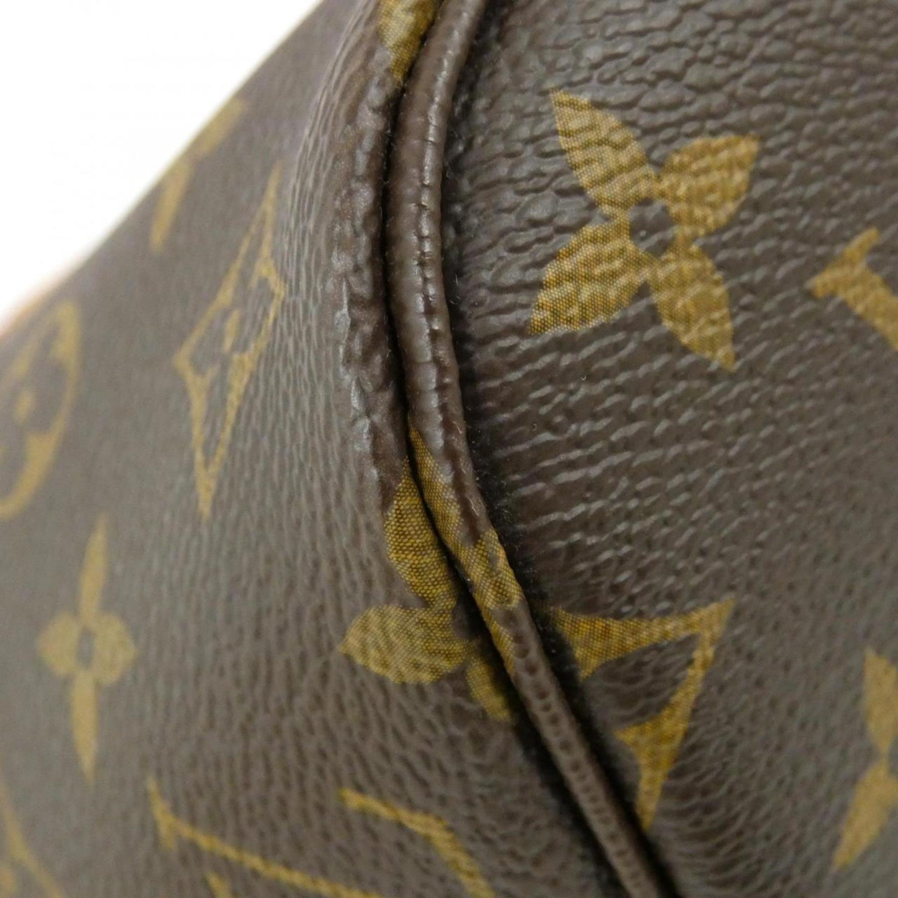 Louis Vuitton Monogram Neverfull MM Handbag