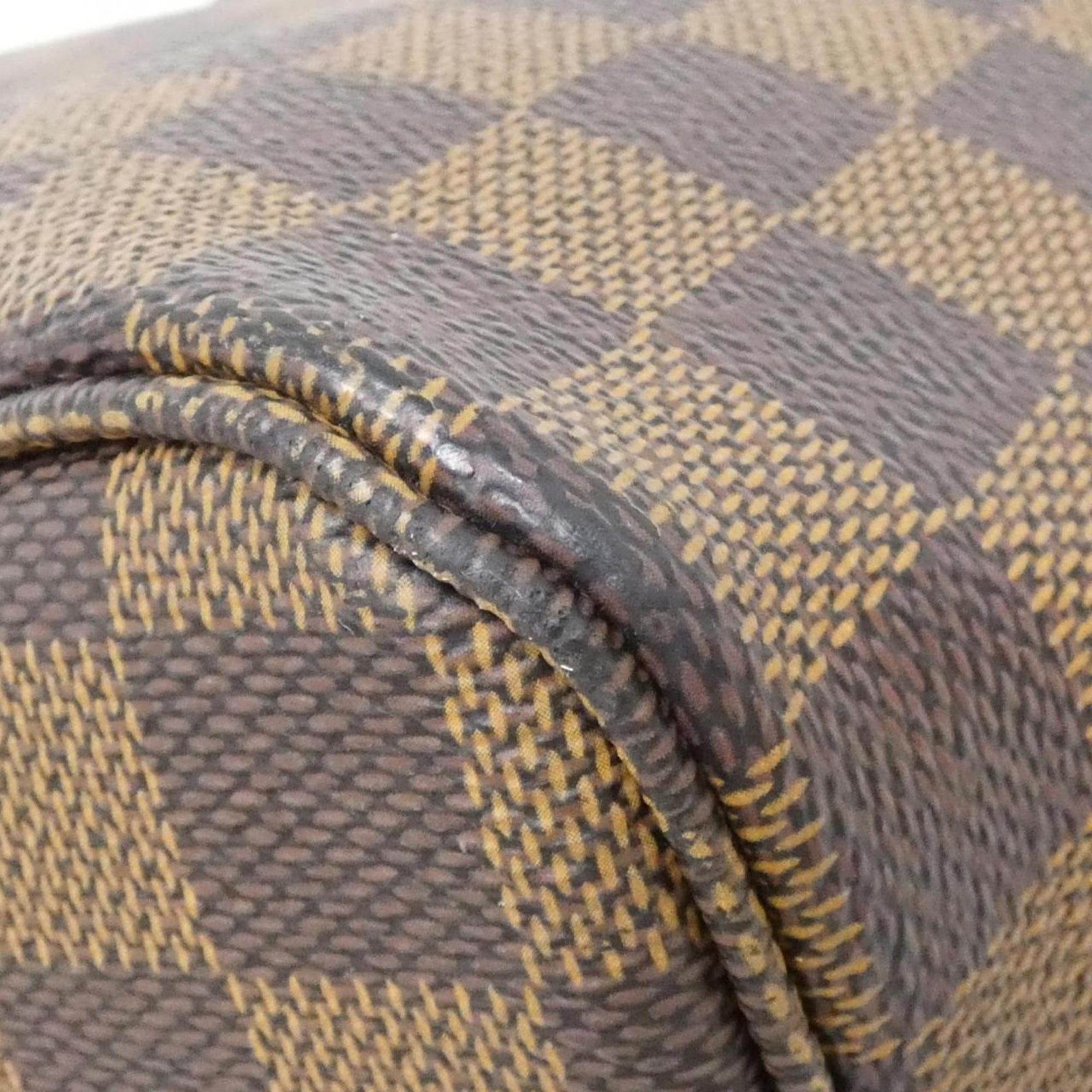 Louis Vuitton Damier Neverfull GM Handbag