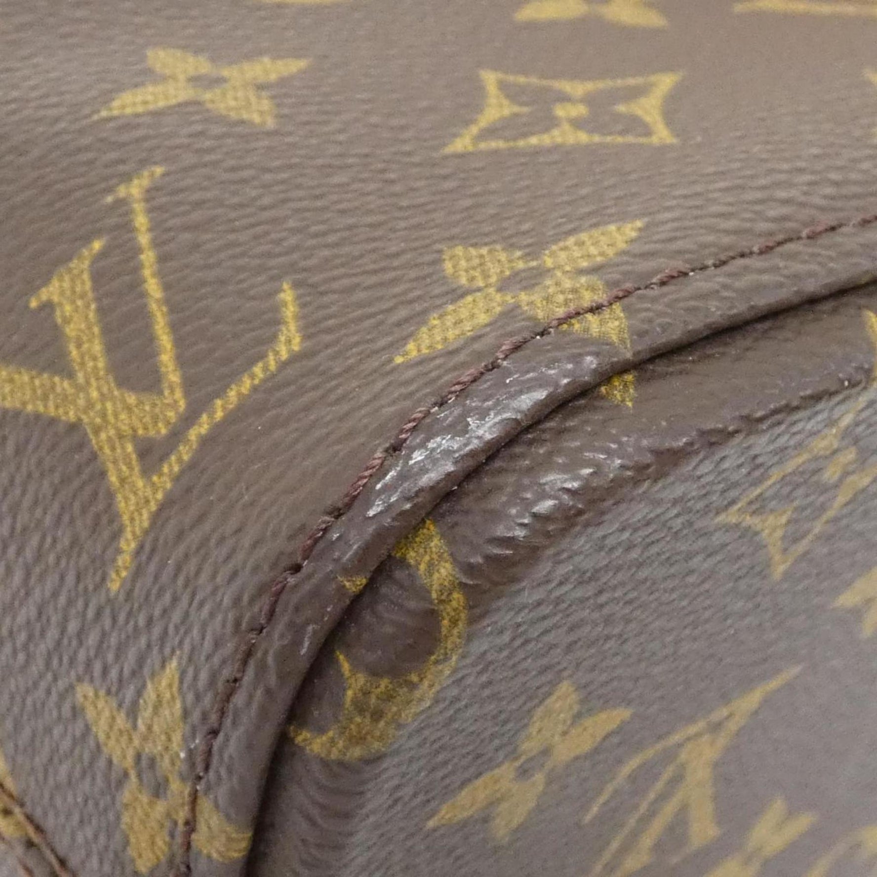 Louis Vuitton Monogram Luco Handbag